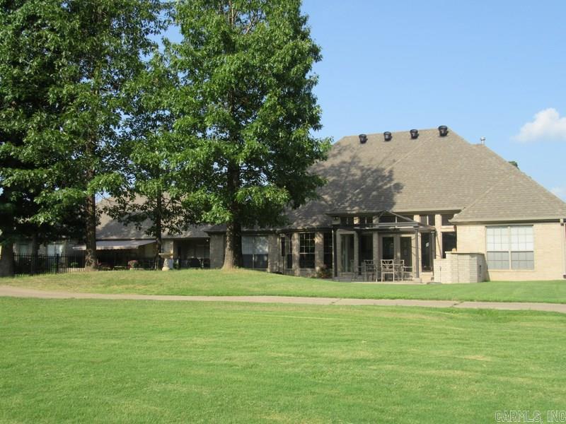 COUNTRY CLUB OF ARK THE - Residential