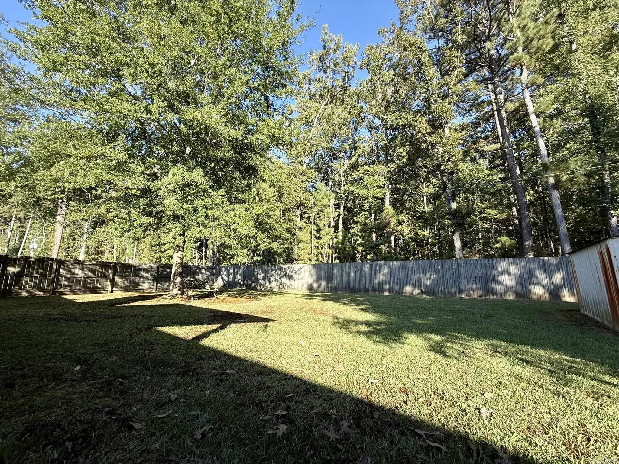HONEYSUCKLE HILLS ADD - Residential