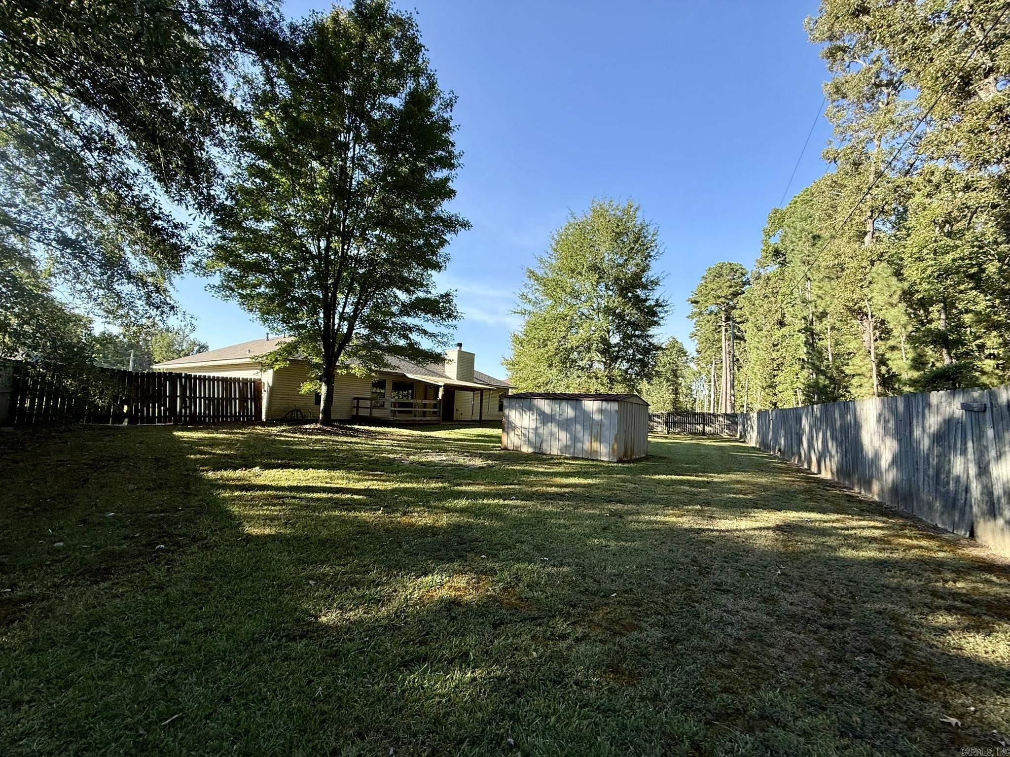 HONEYSUCKLE HILLS ADD - Residential