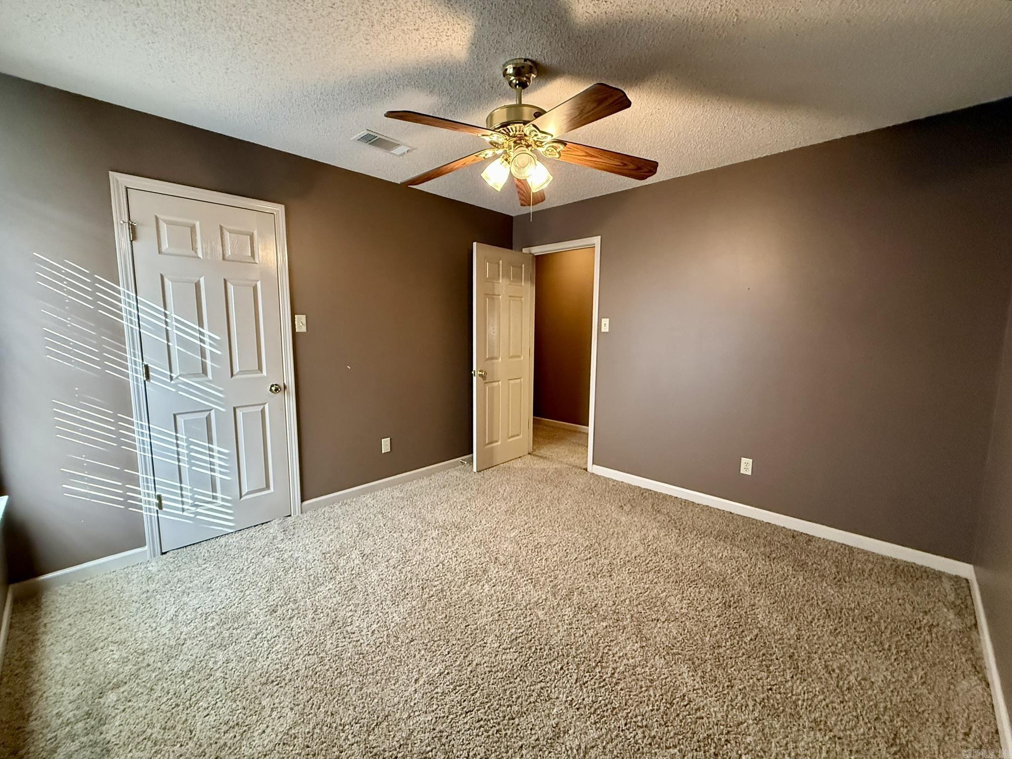 HONEYSUCKLE HILLS ADD - Residential