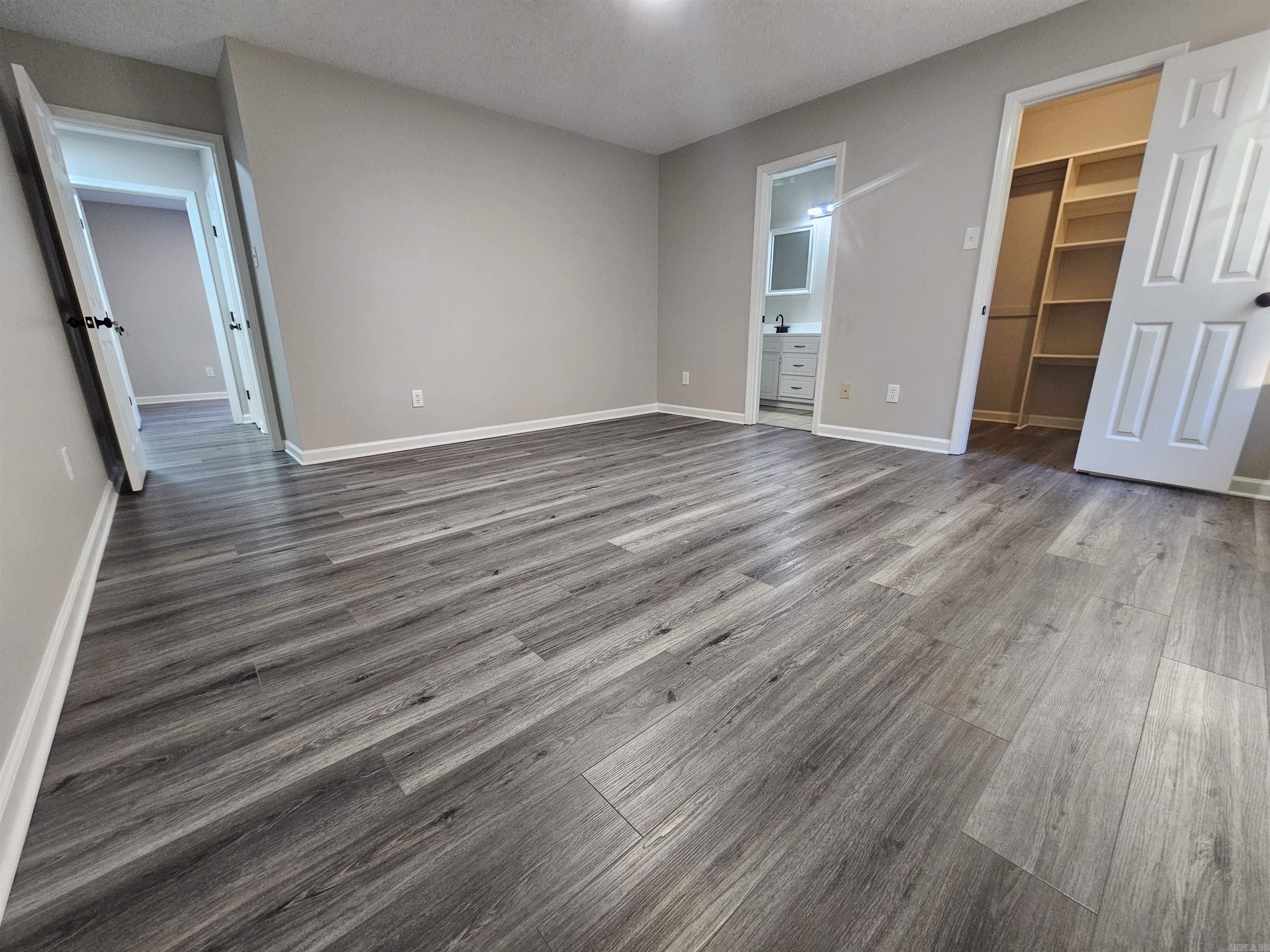 ROBINWOOD - Residential