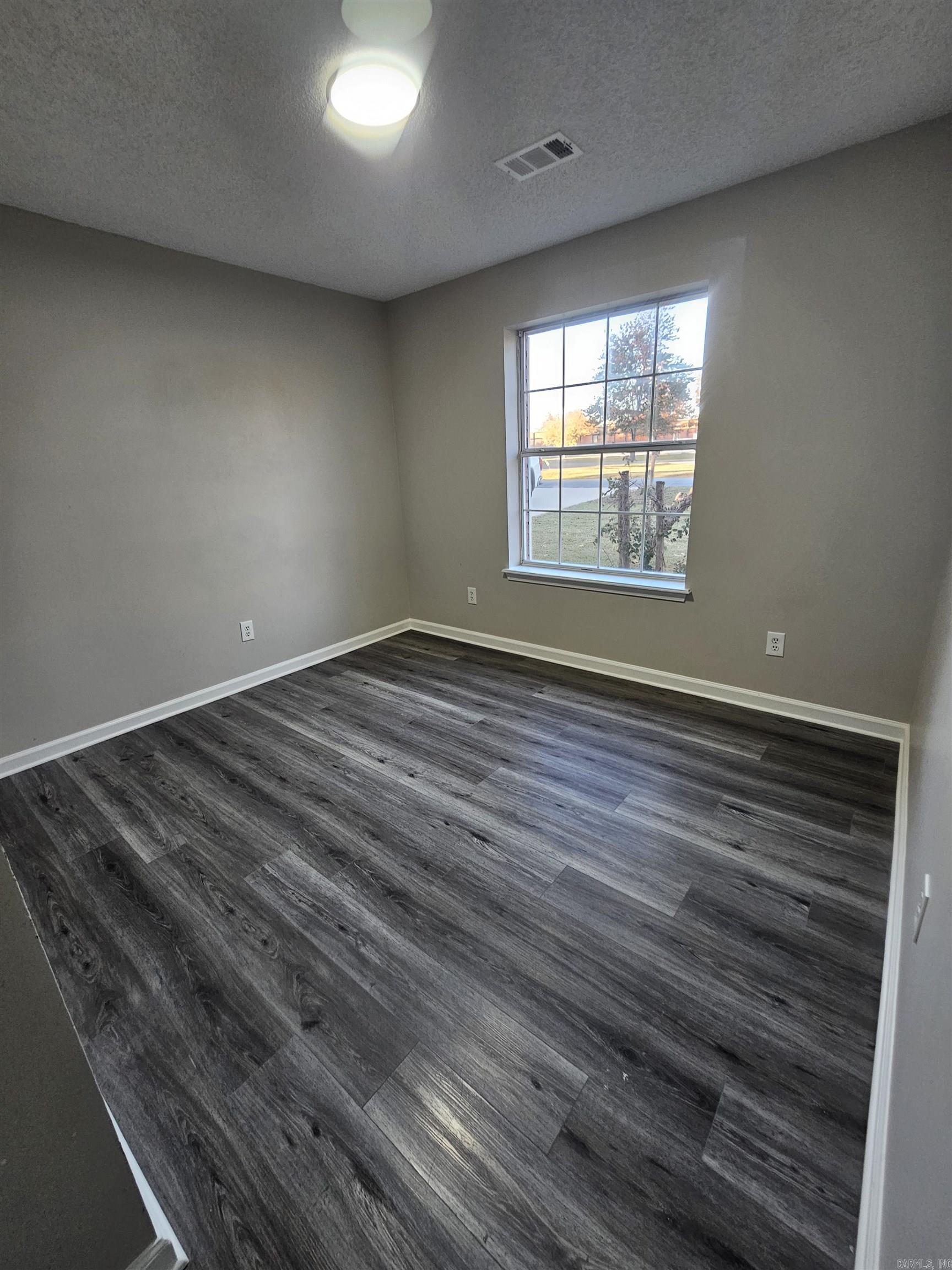 ROBINWOOD - Residential