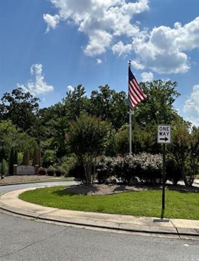 Great location to build your dream home. Ideally located to I630. Minutes to major hospitals, schools, shopping.