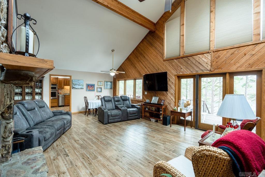 BELMONT ACRES - LAKE - Residential