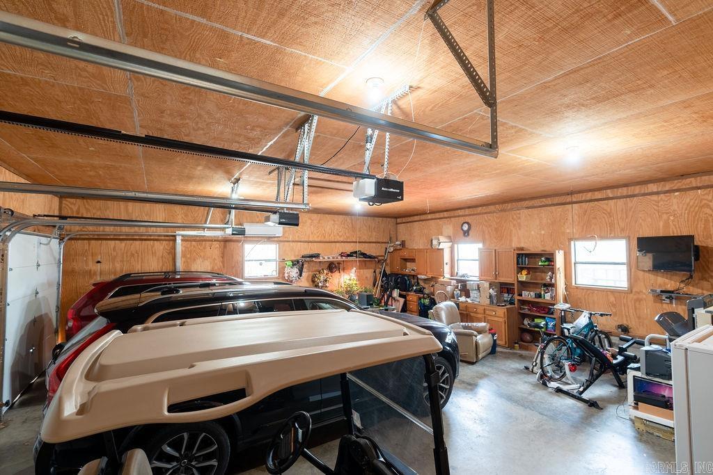 BELMONT ACRES - LAKE - Residential