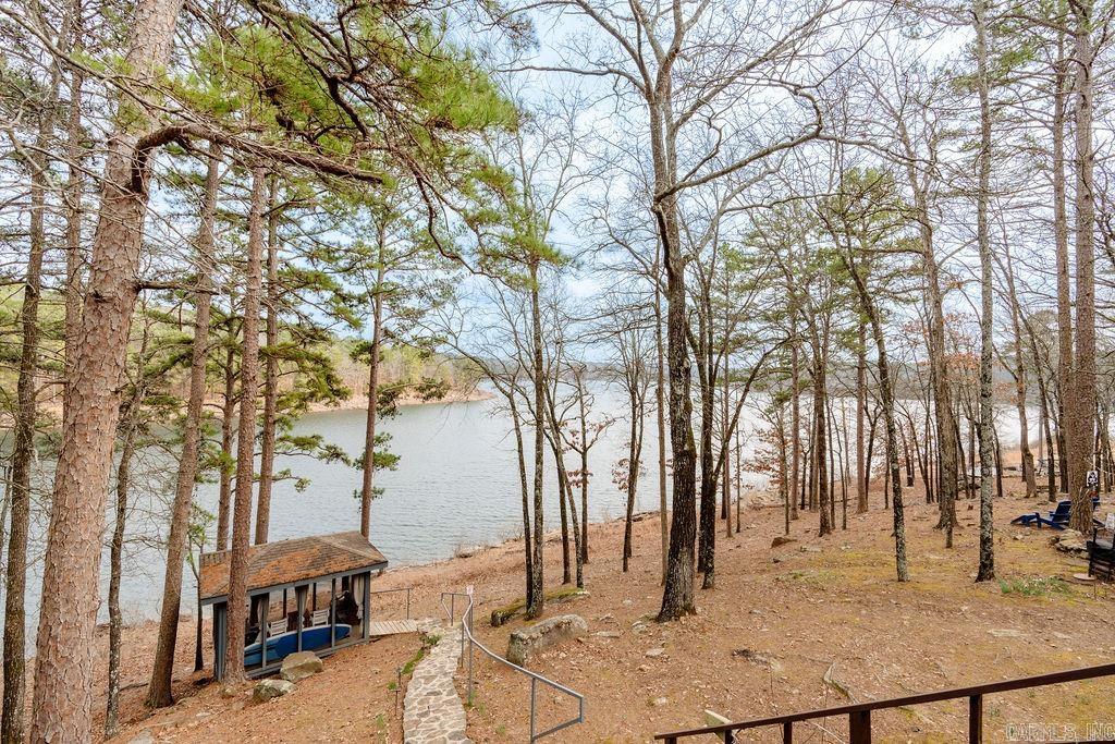 BELMONT ACRES - LAKE - Residential