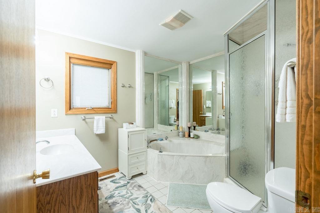 BELMONT ACRES - LAKE - Residential