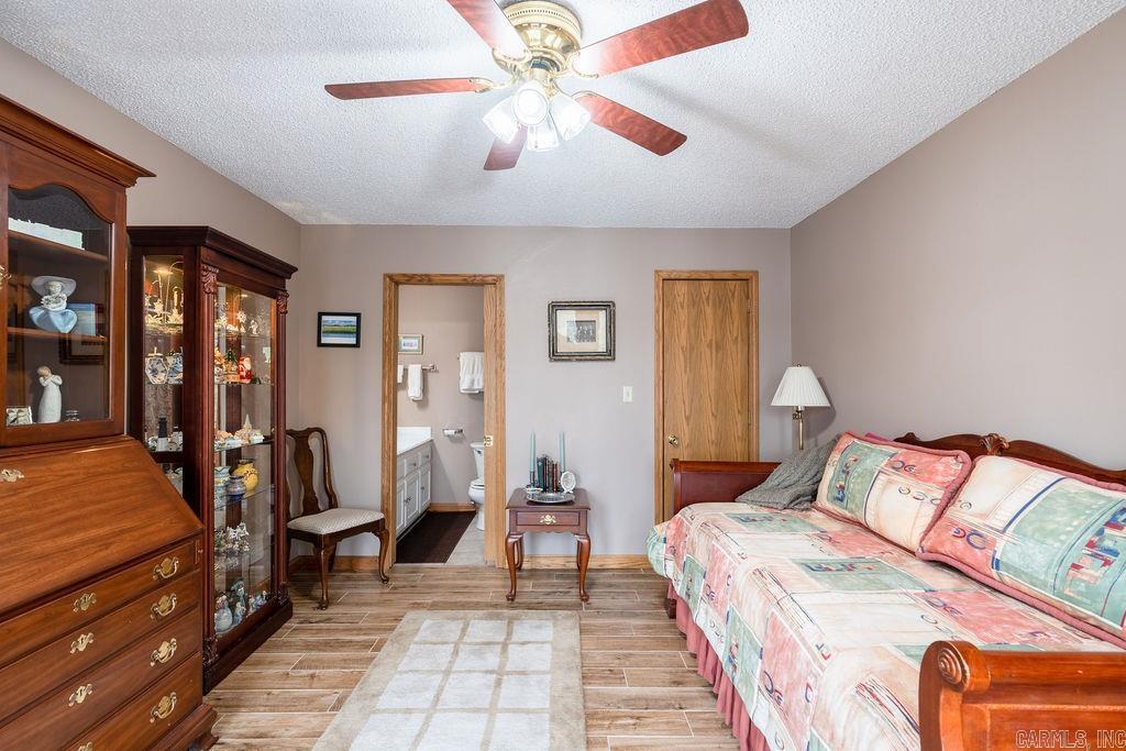 BELMONT ACRES - LAKE - Residential