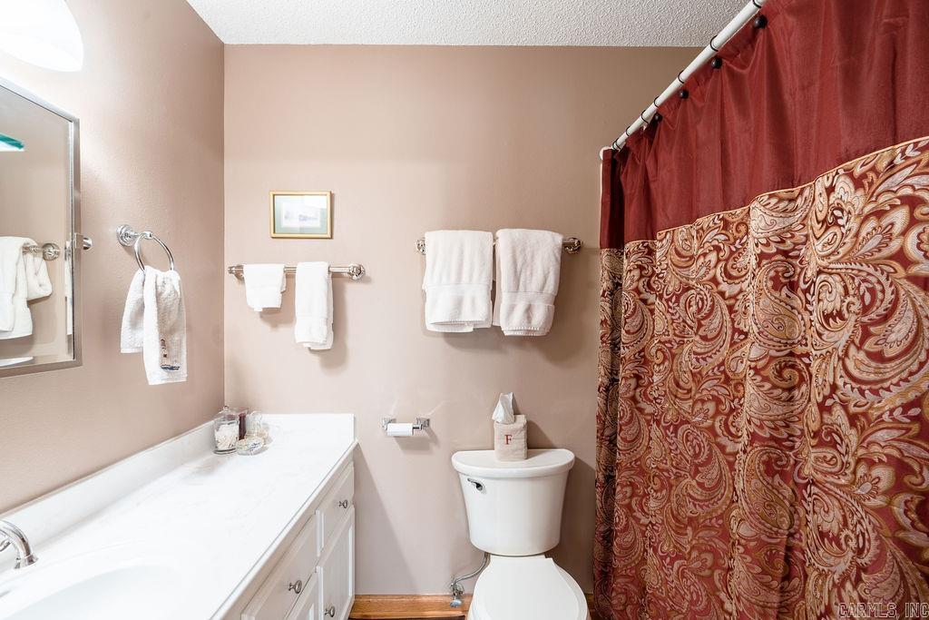 BELMONT ACRES - LAKE - Residential