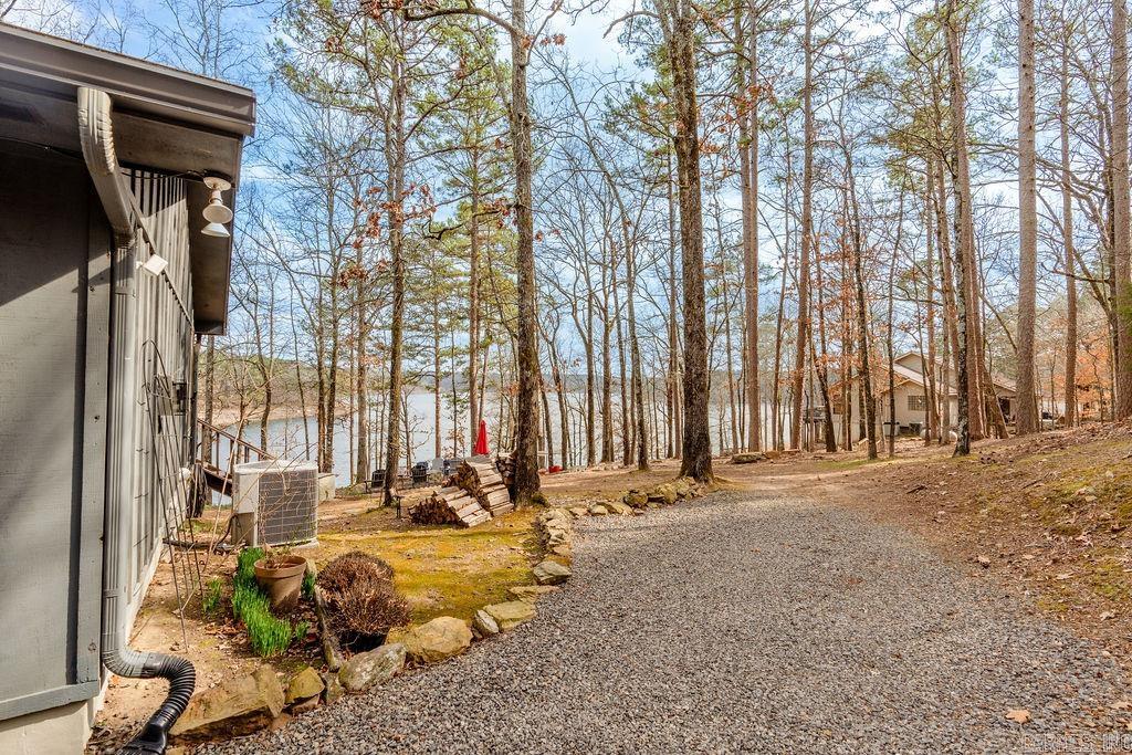 BELMONT ACRES - LAKE - Residential
