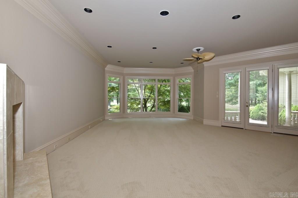 CHENAL VALLEY BRETAGNE CIRCLE - Residential