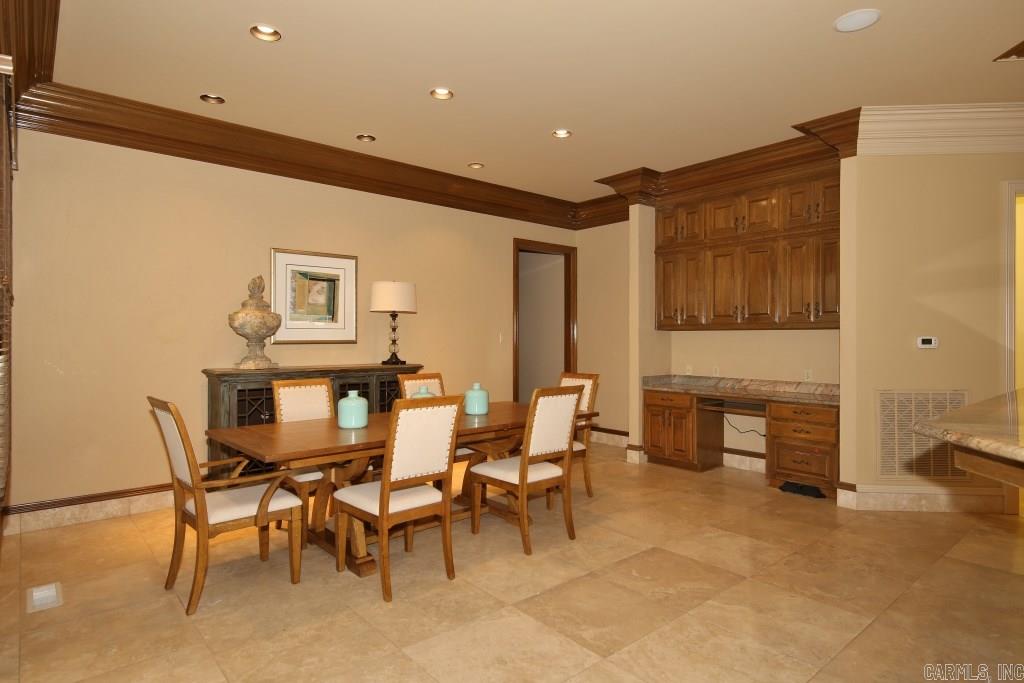 CHENAL VALLEY BRETAGNE CIRCLE - Residential