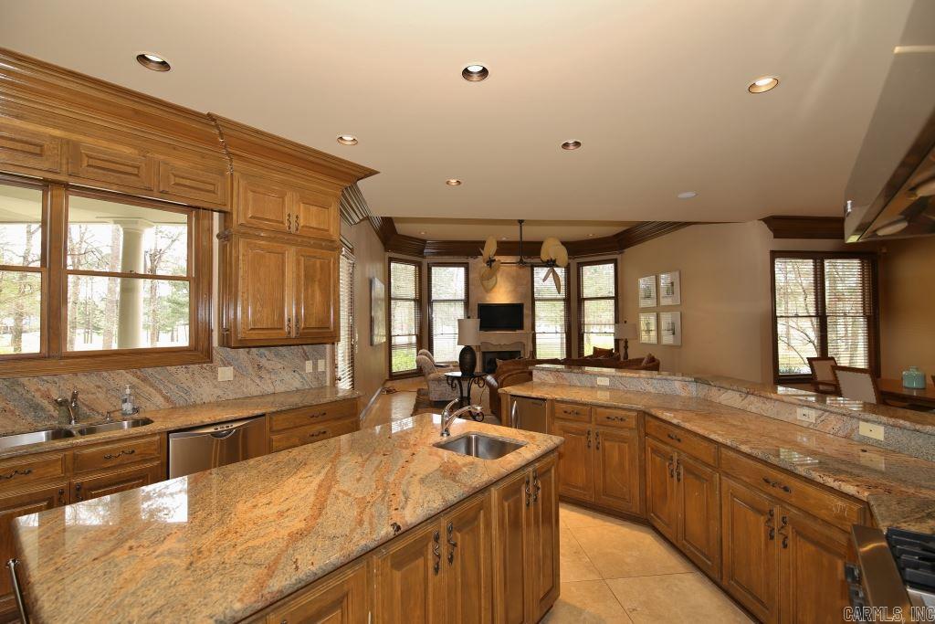 CHENAL VALLEY BRETAGNE CIRCLE - Residential