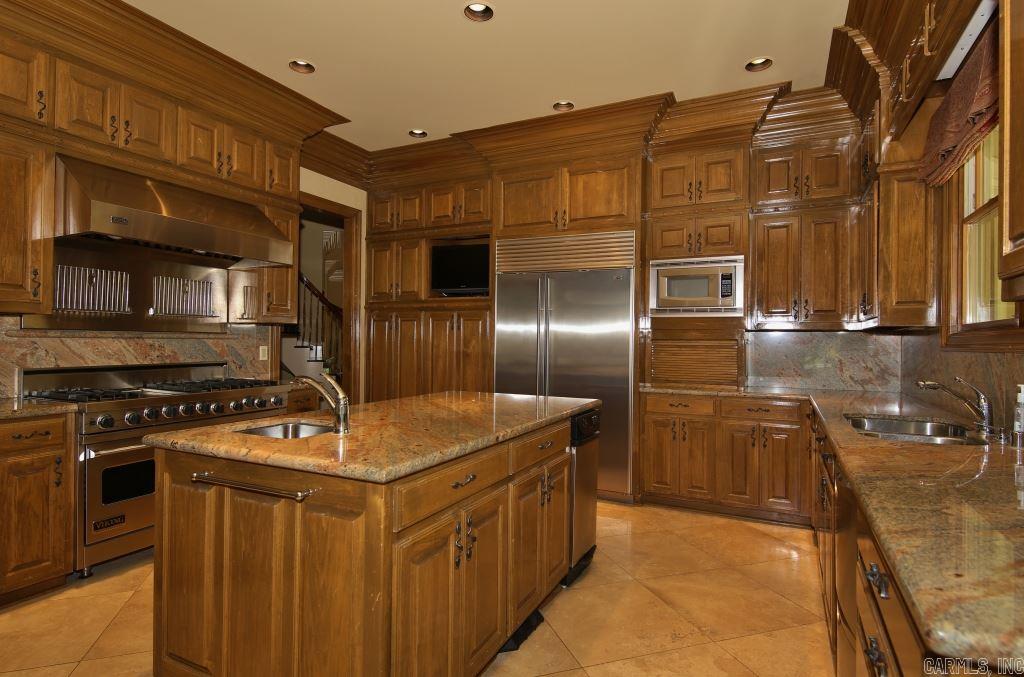 CHENAL VALLEY BRETAGNE CIRCLE - Residential