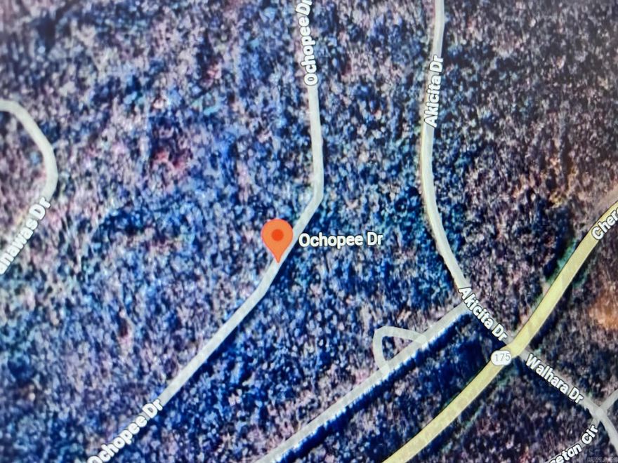 This is the perfect lot to build the home you’ve always dreamed of—located in the peaceful Cherokee Village Subdivision. Surrounded by natural beauty and a close-knit community, you’ll have access to lakes, golf courses, and plenty of outdoor activities. Whether you're looking for a quiet retreat or a place to settle down, this lot is your blank canvas to make it happen.