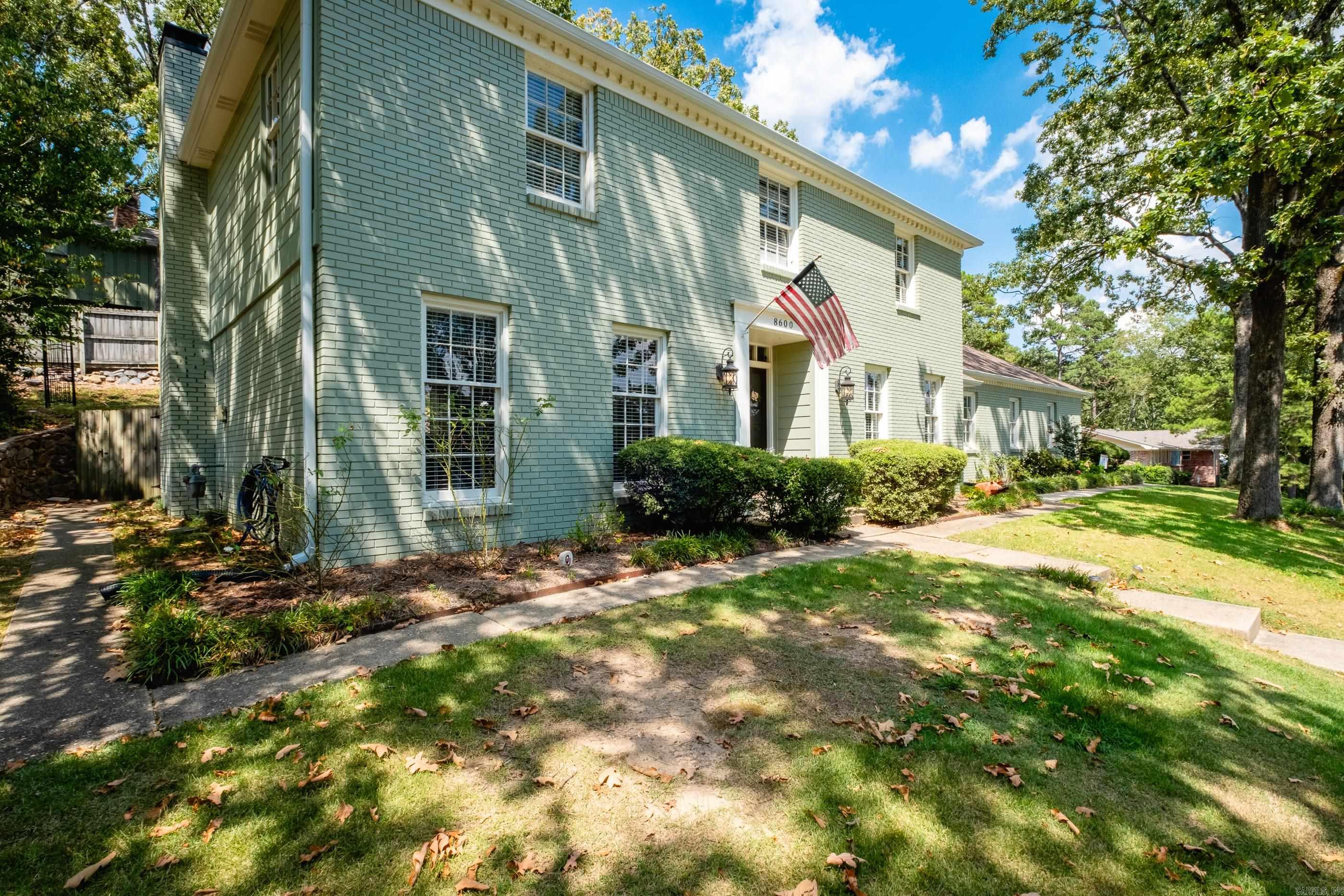 Leawood Manor 1st - Residential