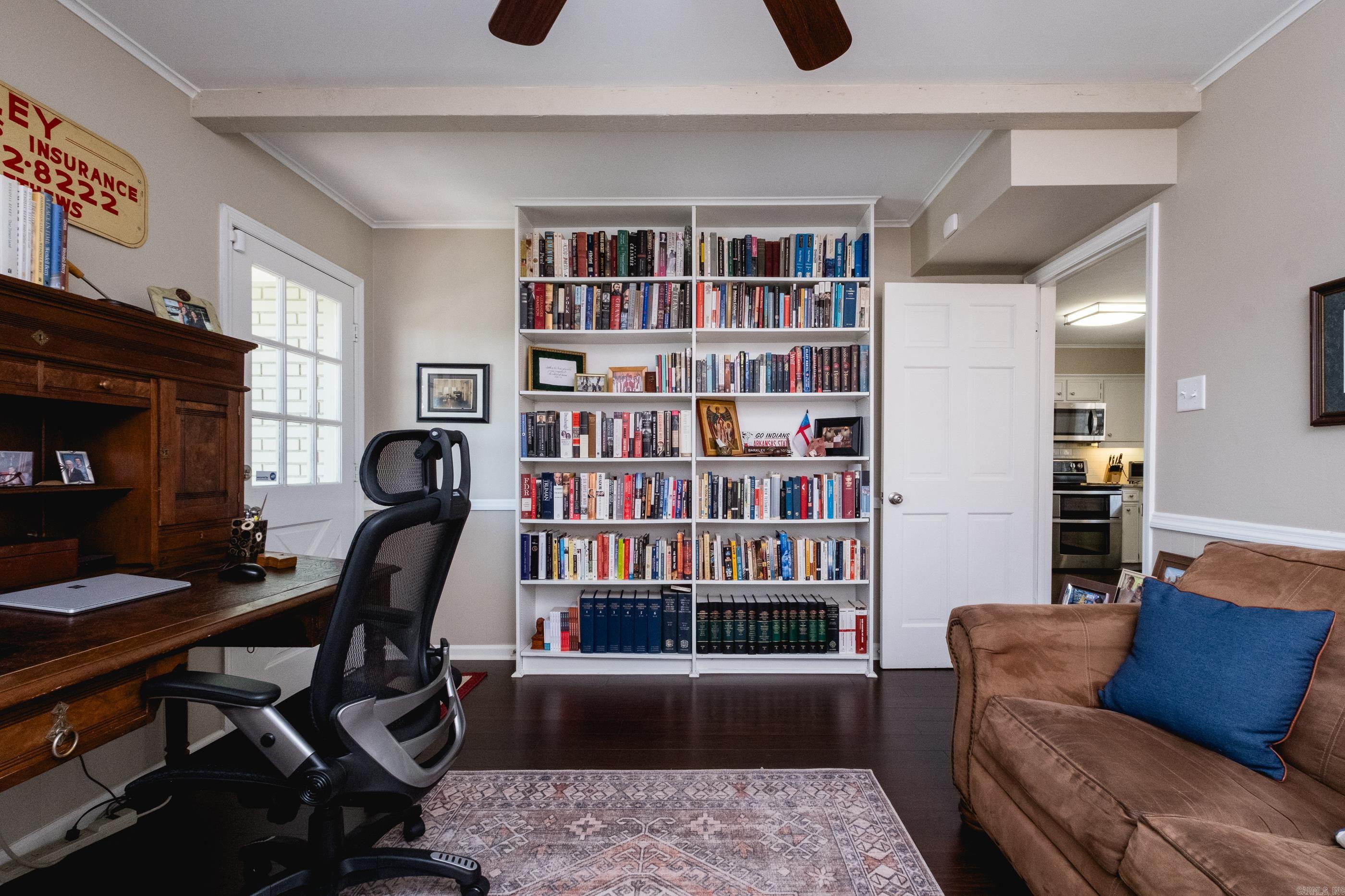 Leawood Manor 1st - Residential