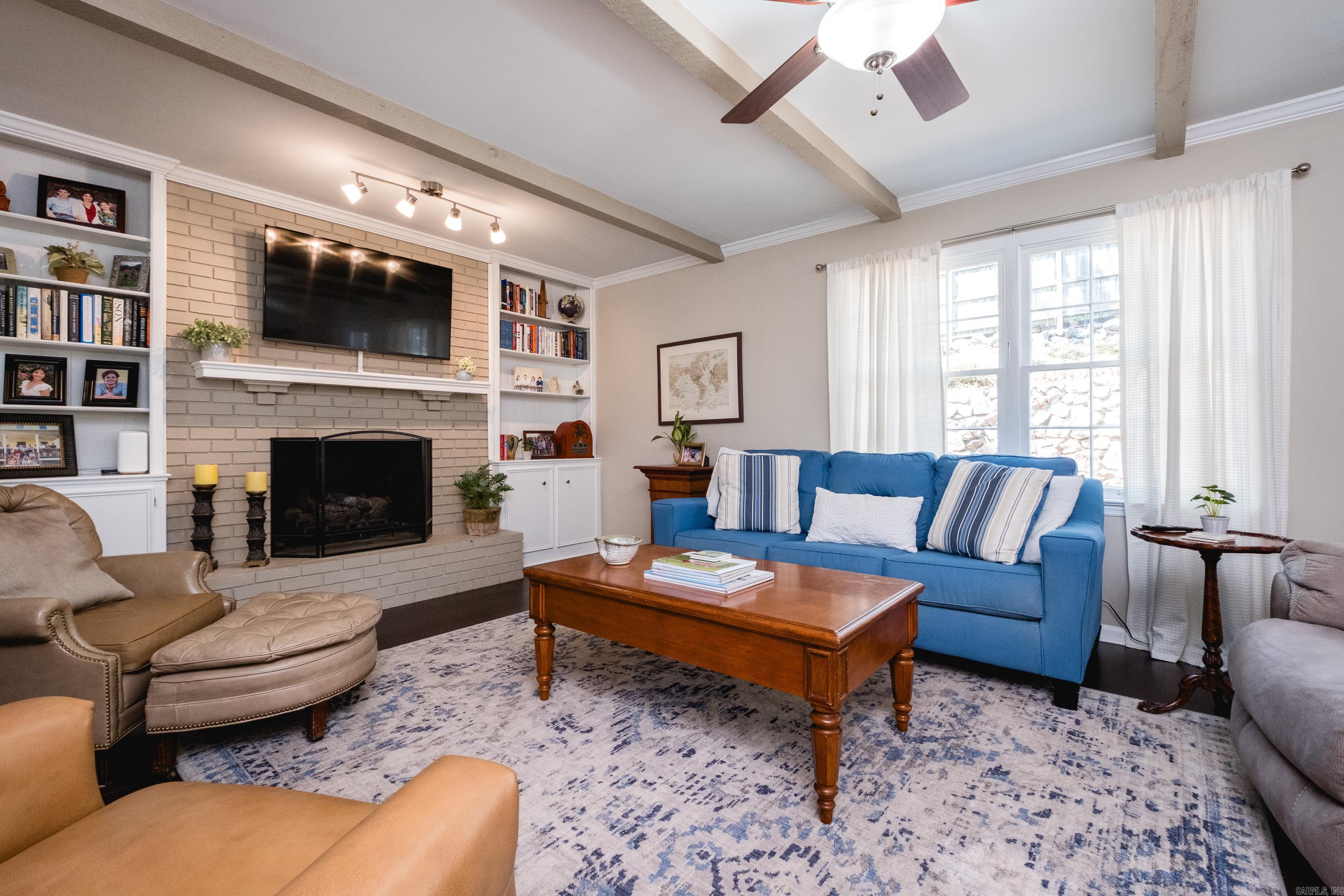 Leawood Manor 1st - Residential