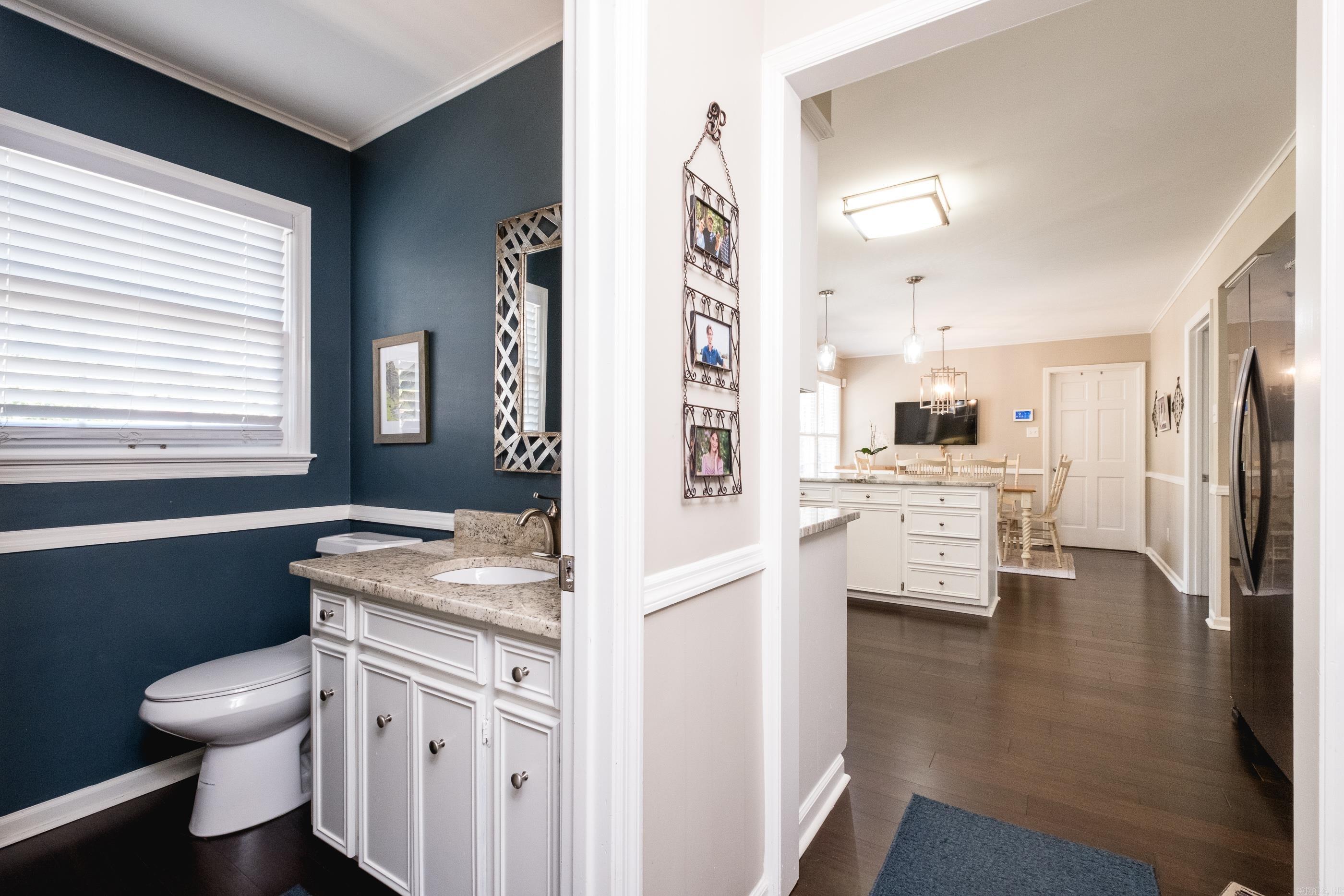 Leawood Manor 1st - Residential