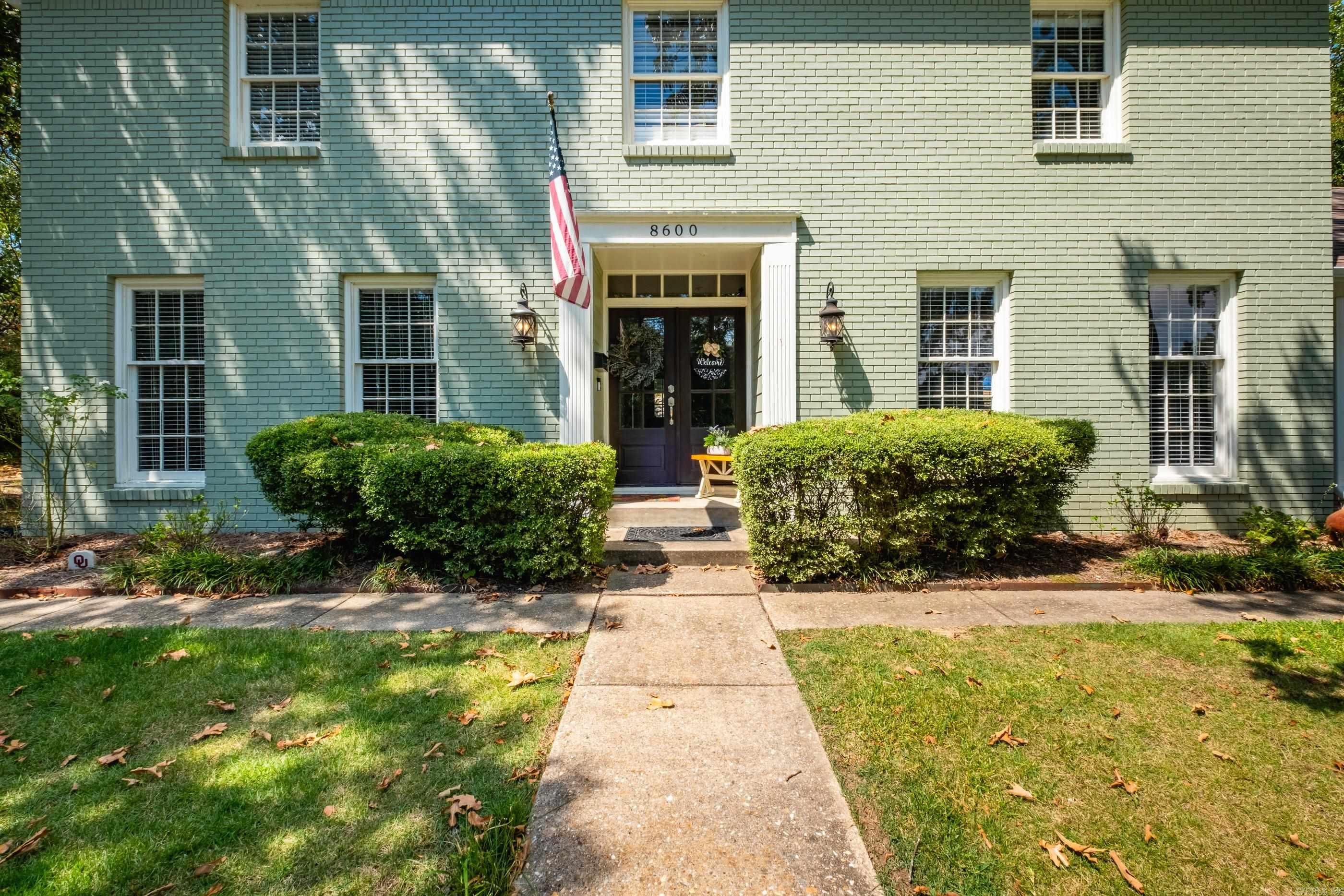 Leawood Manor 1st - Residential