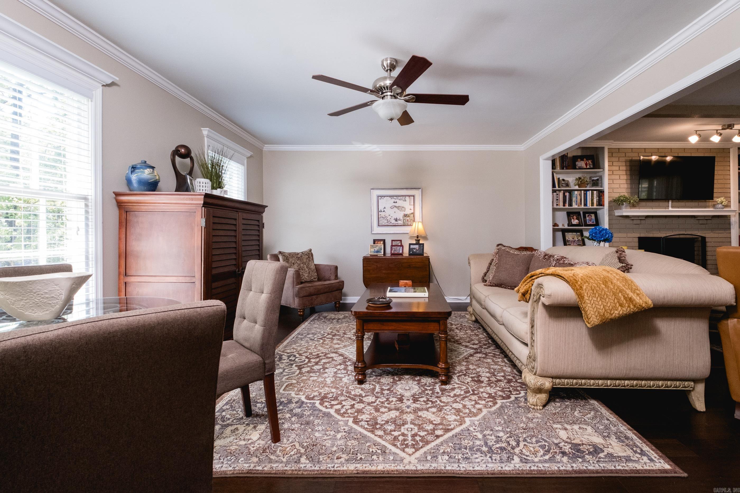 Leawood Manor 1st - Residential