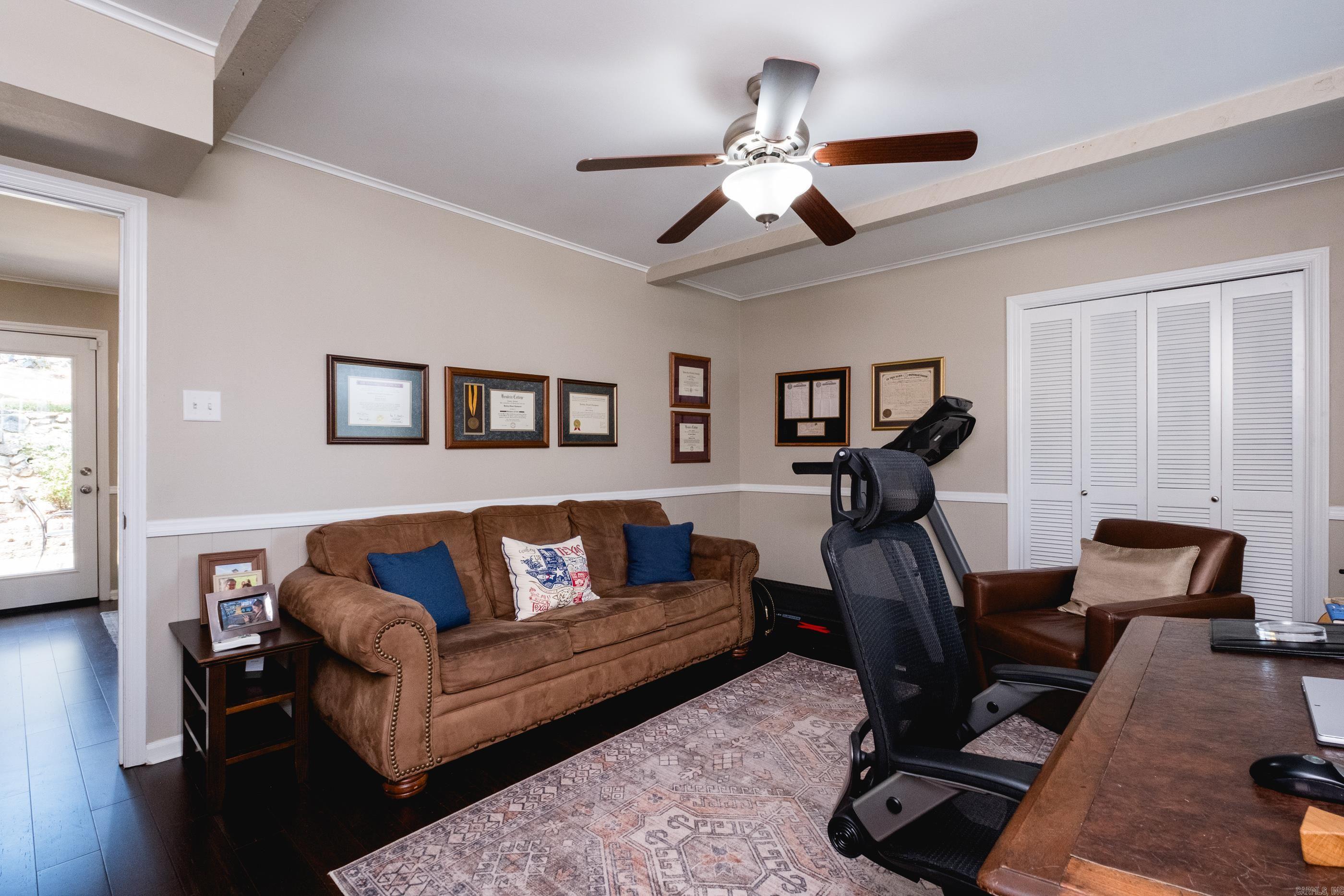 Leawood Manor 1st - Residential