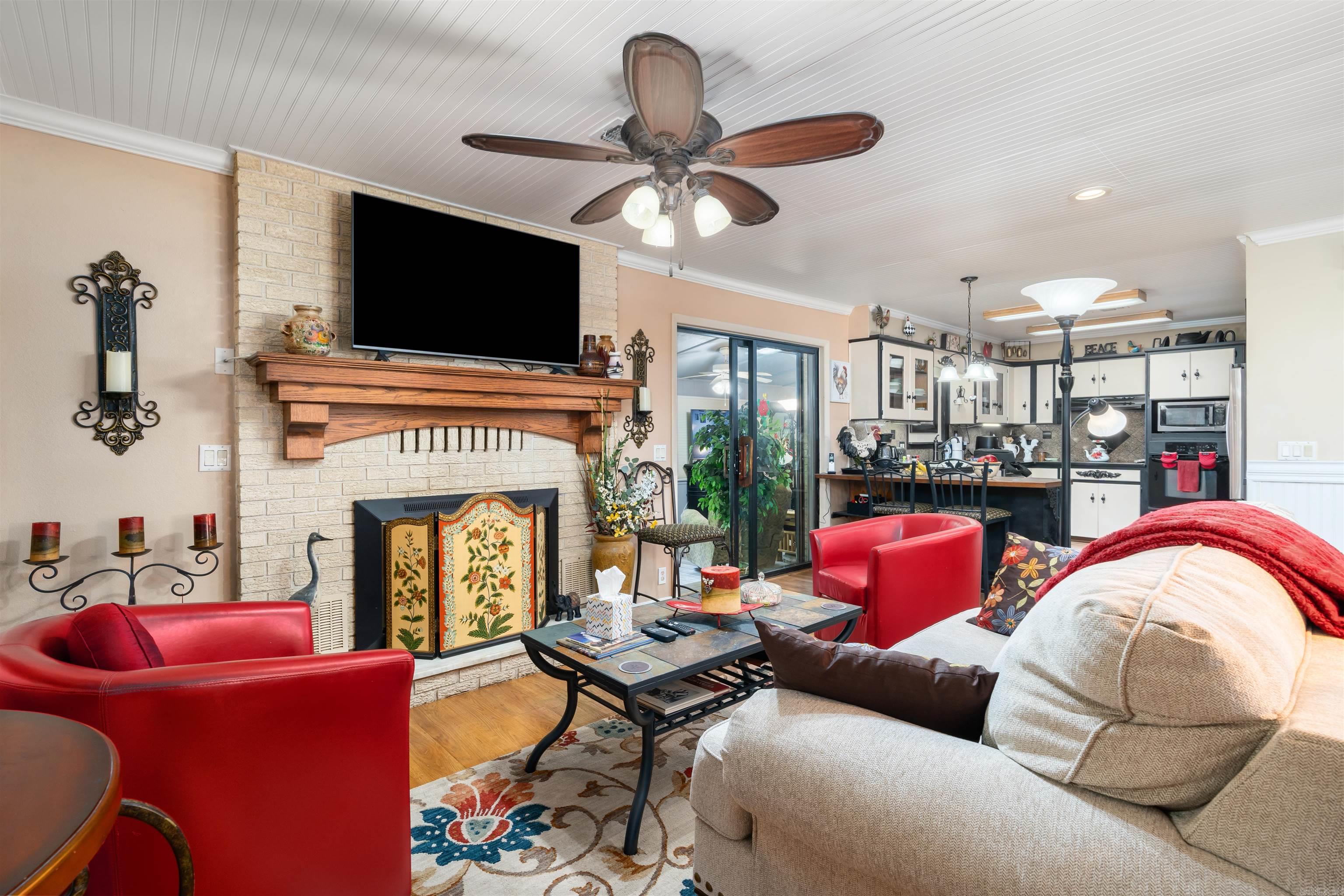 CASTILLO - Residential