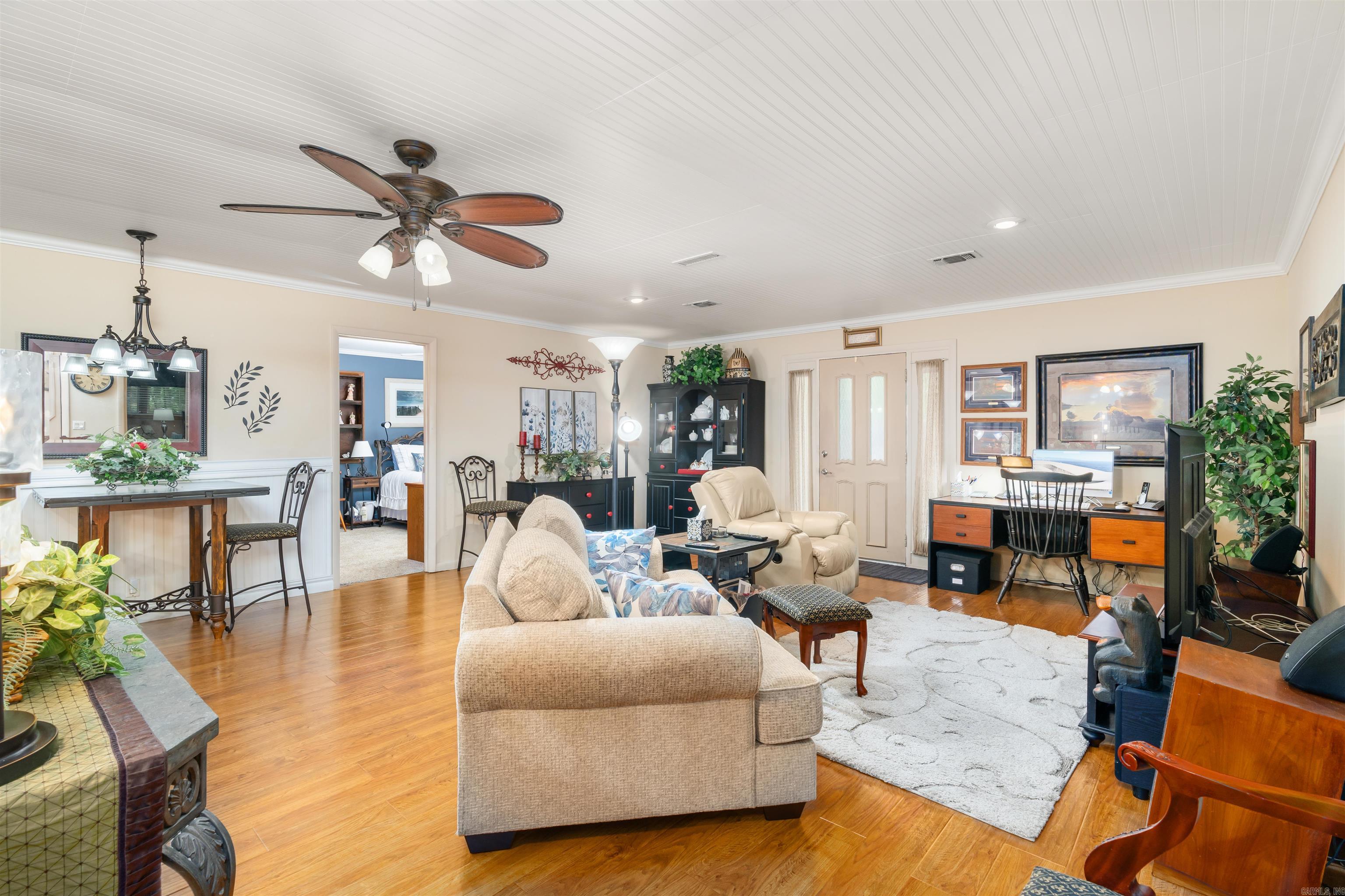 CASTILLO - Residential