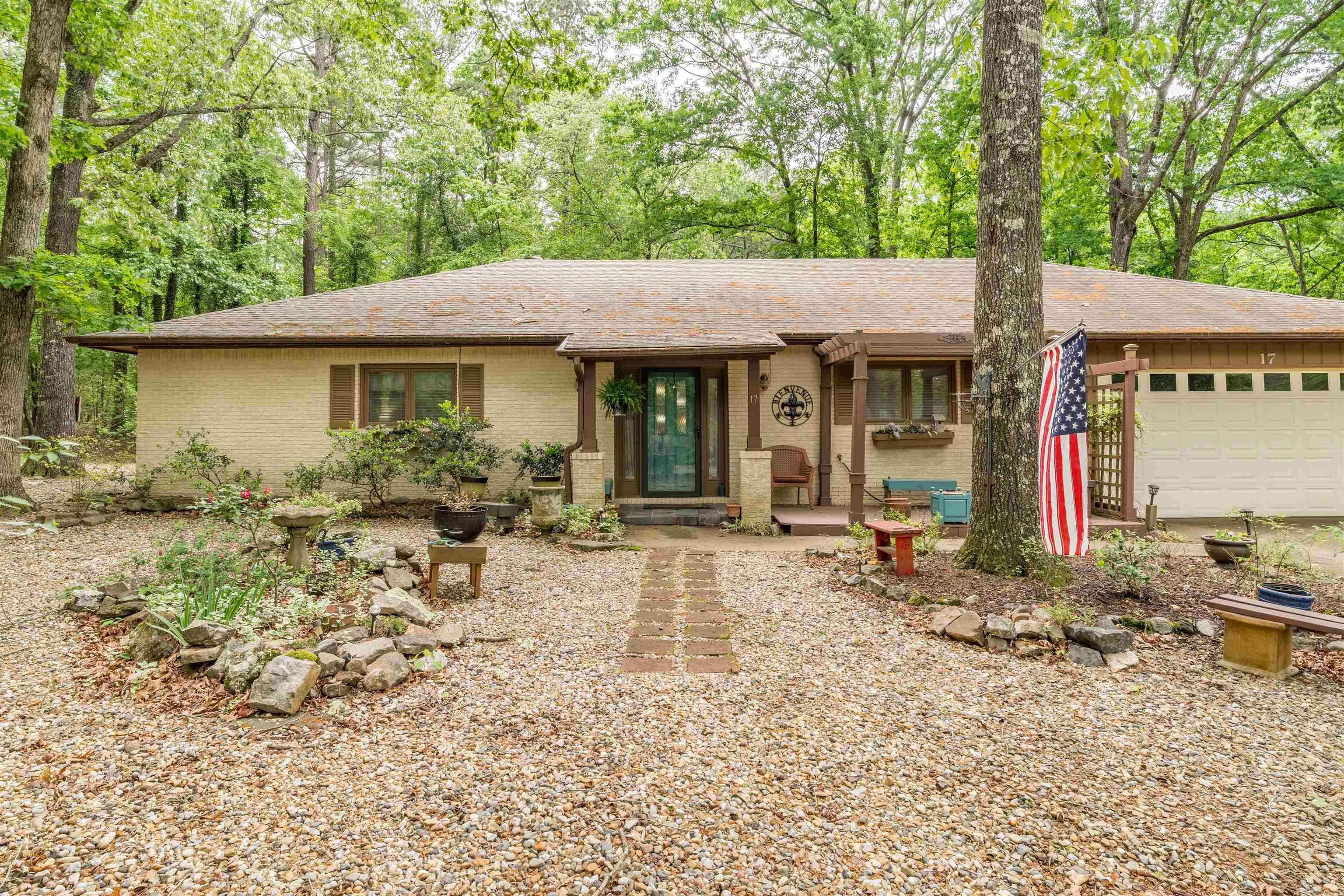 CASTILLO - Residential