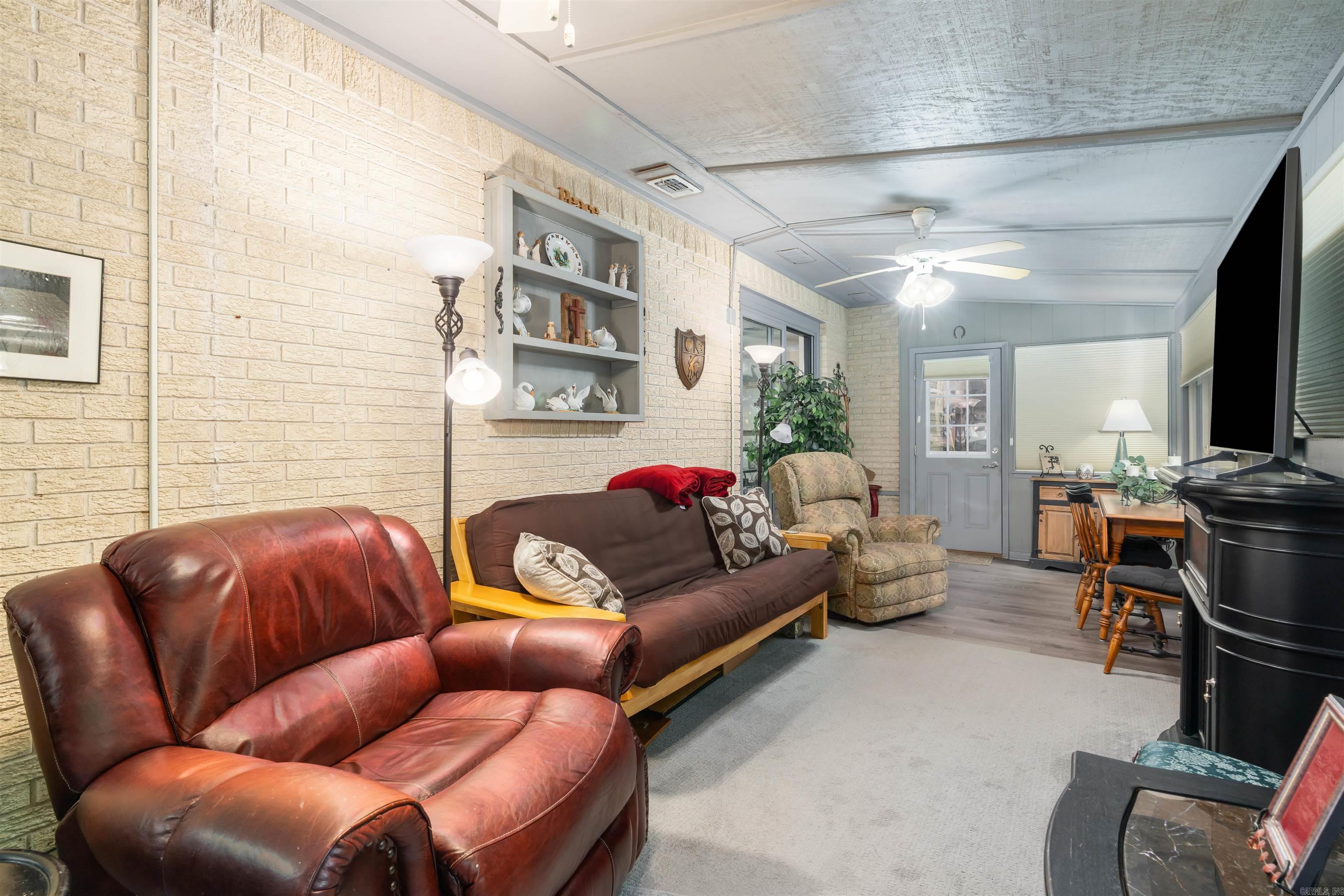 CASTILLO - Residential