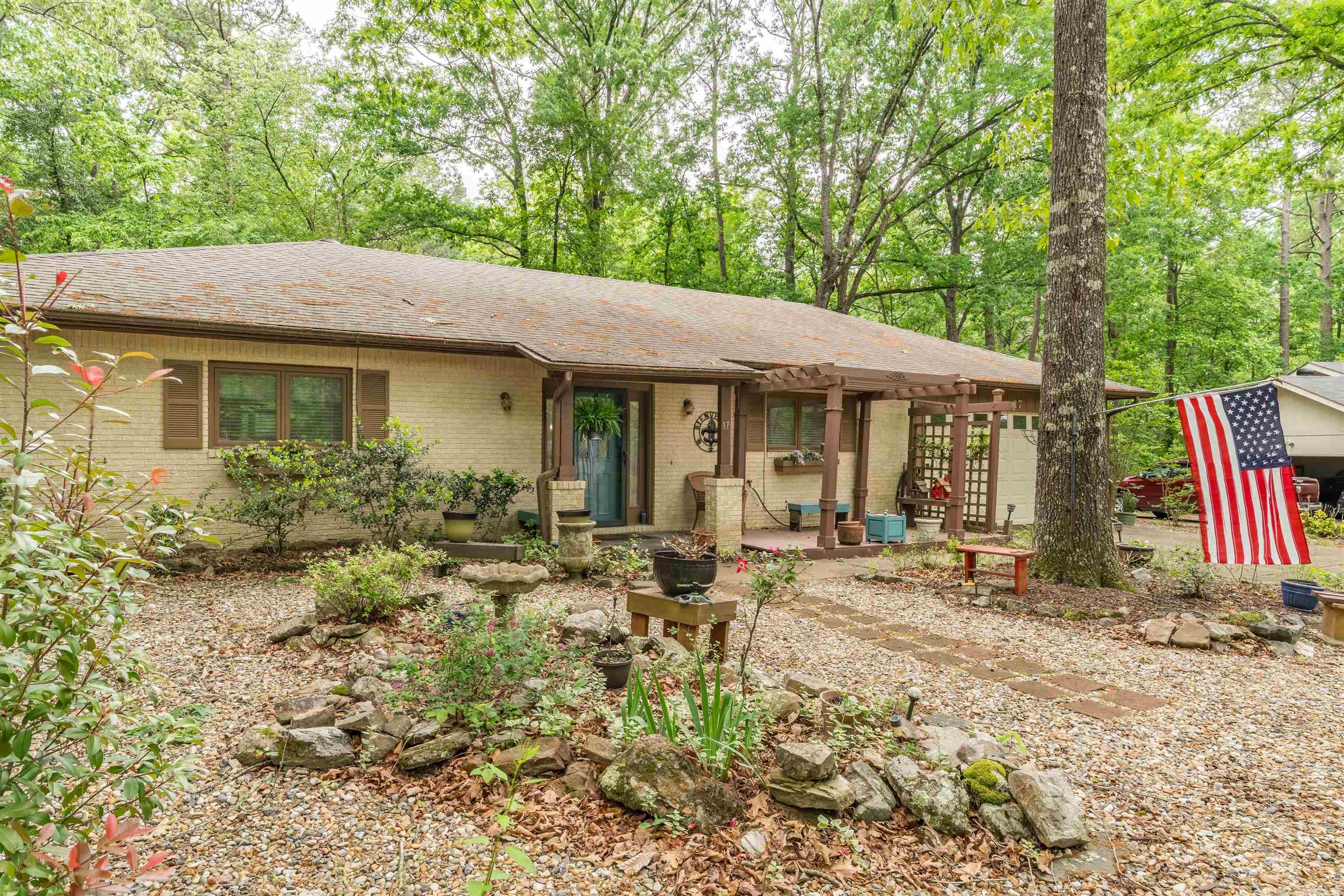 CASTILLO - Residential