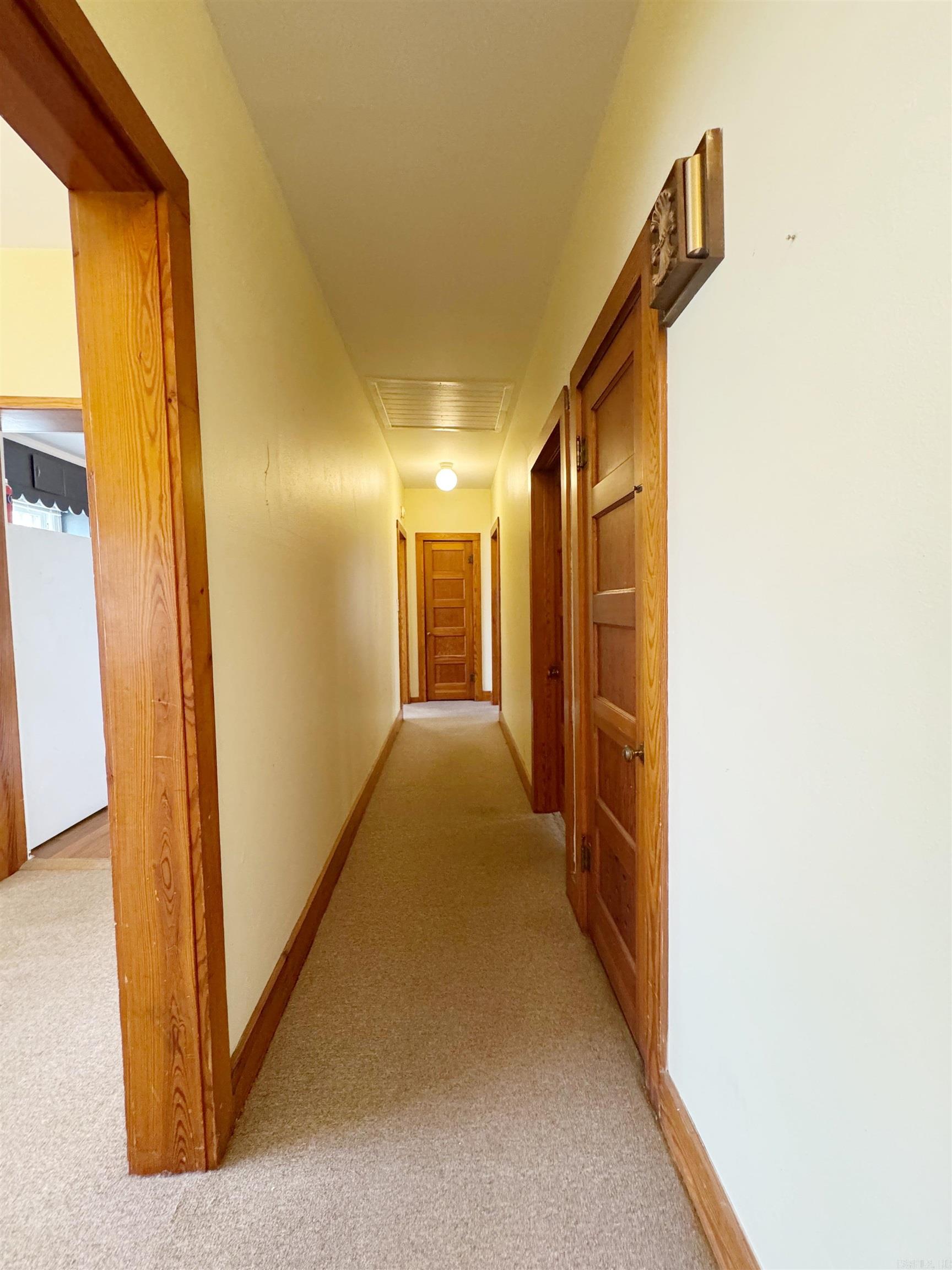 MAXFIELD EASTERN - Residential