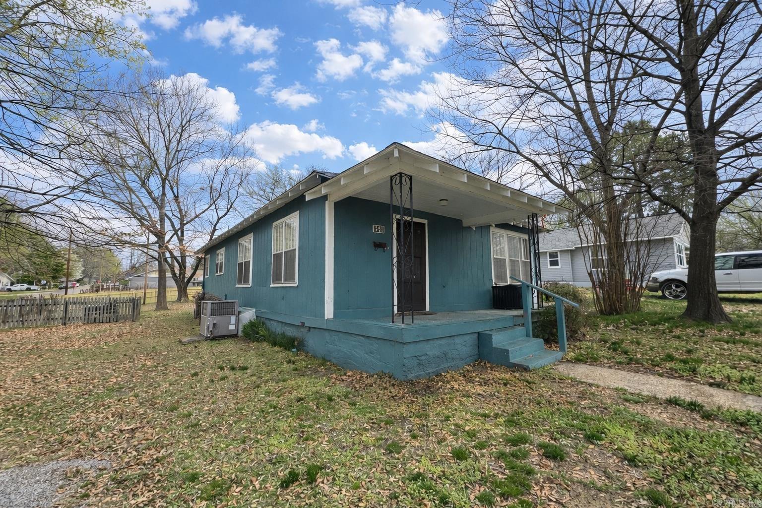 MAXFIELD EASTERN - Residential