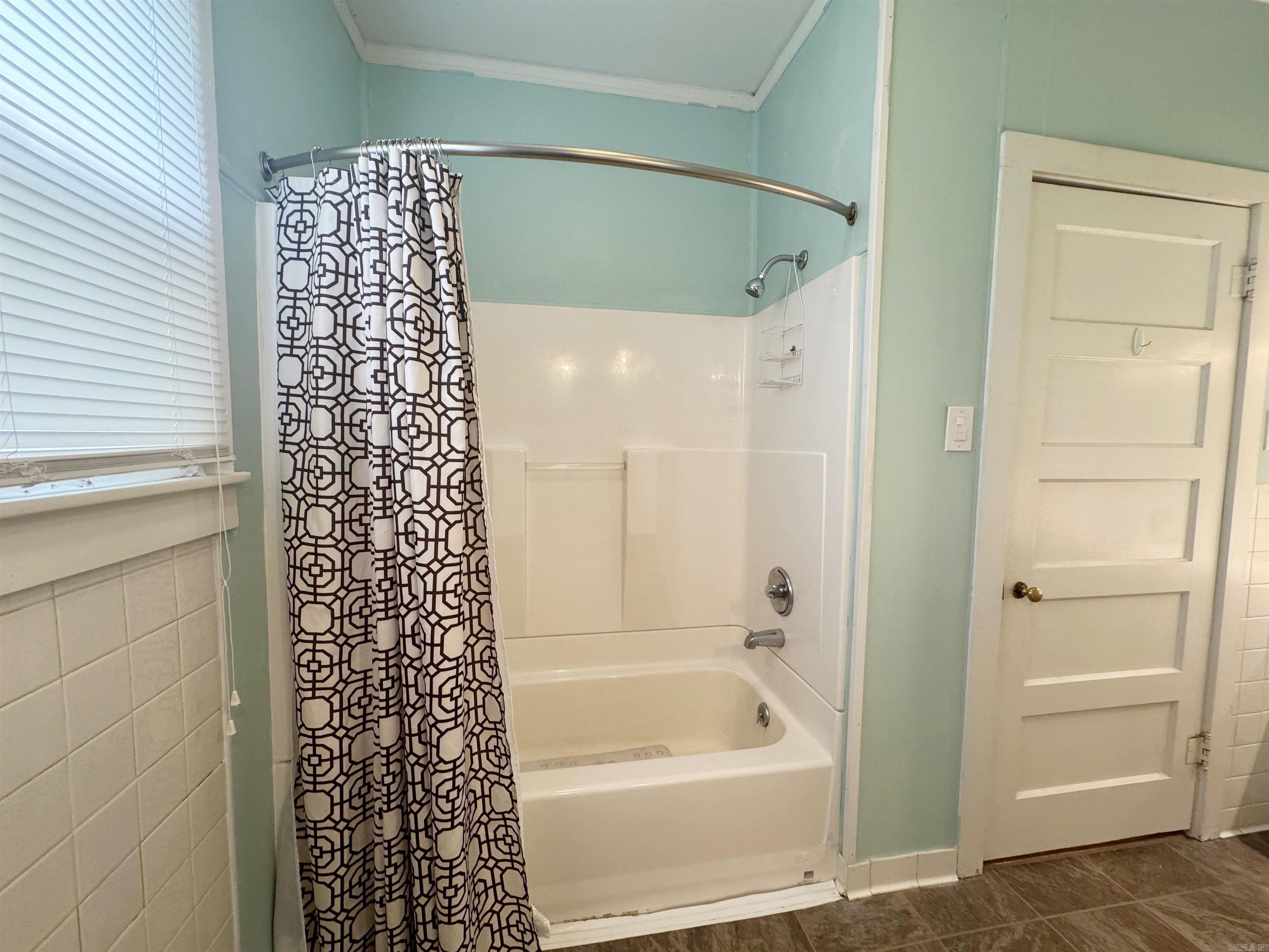 MAXFIELD EASTERN - Residential