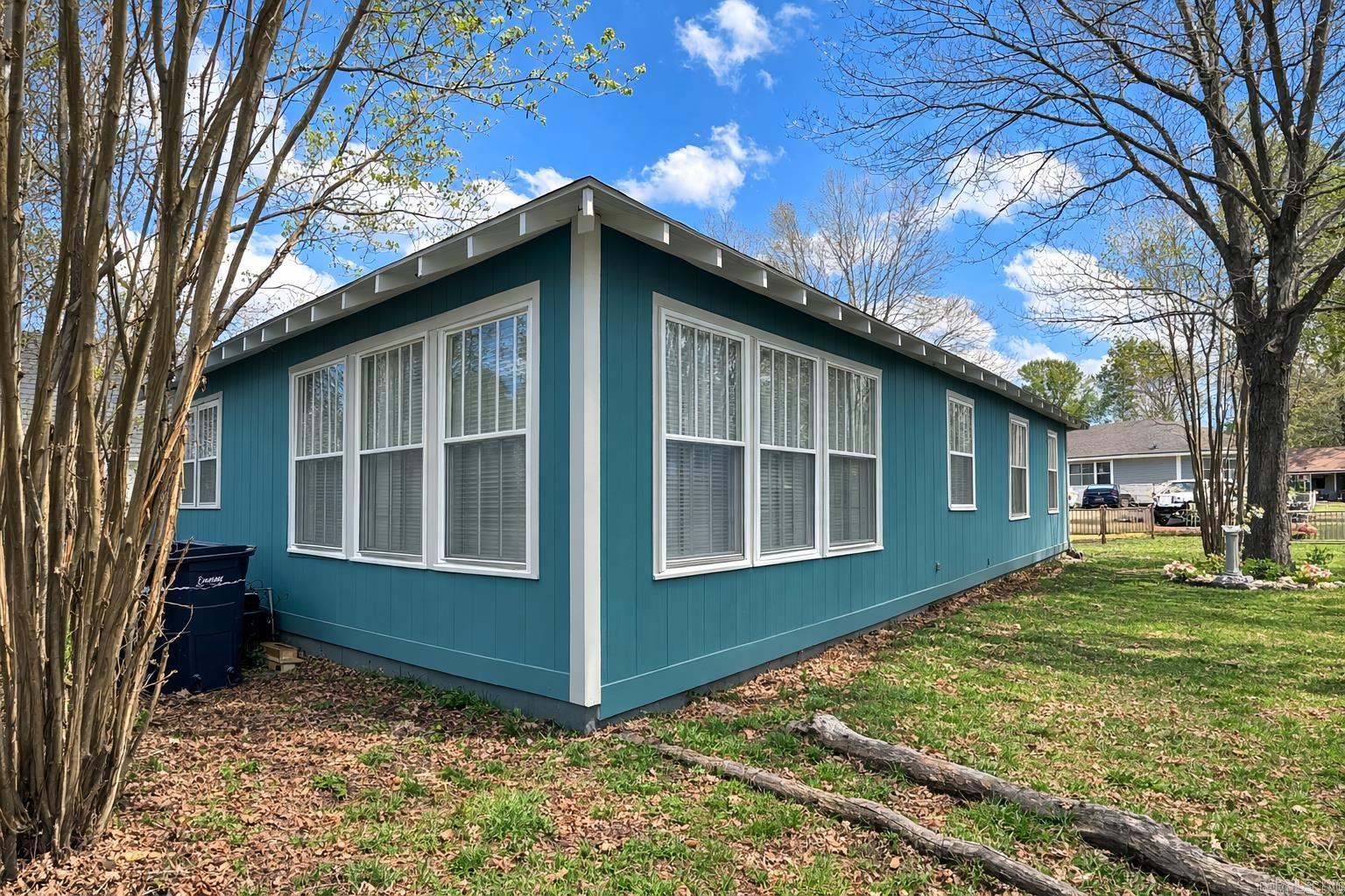 MAXFIELD EASTERN - Residential