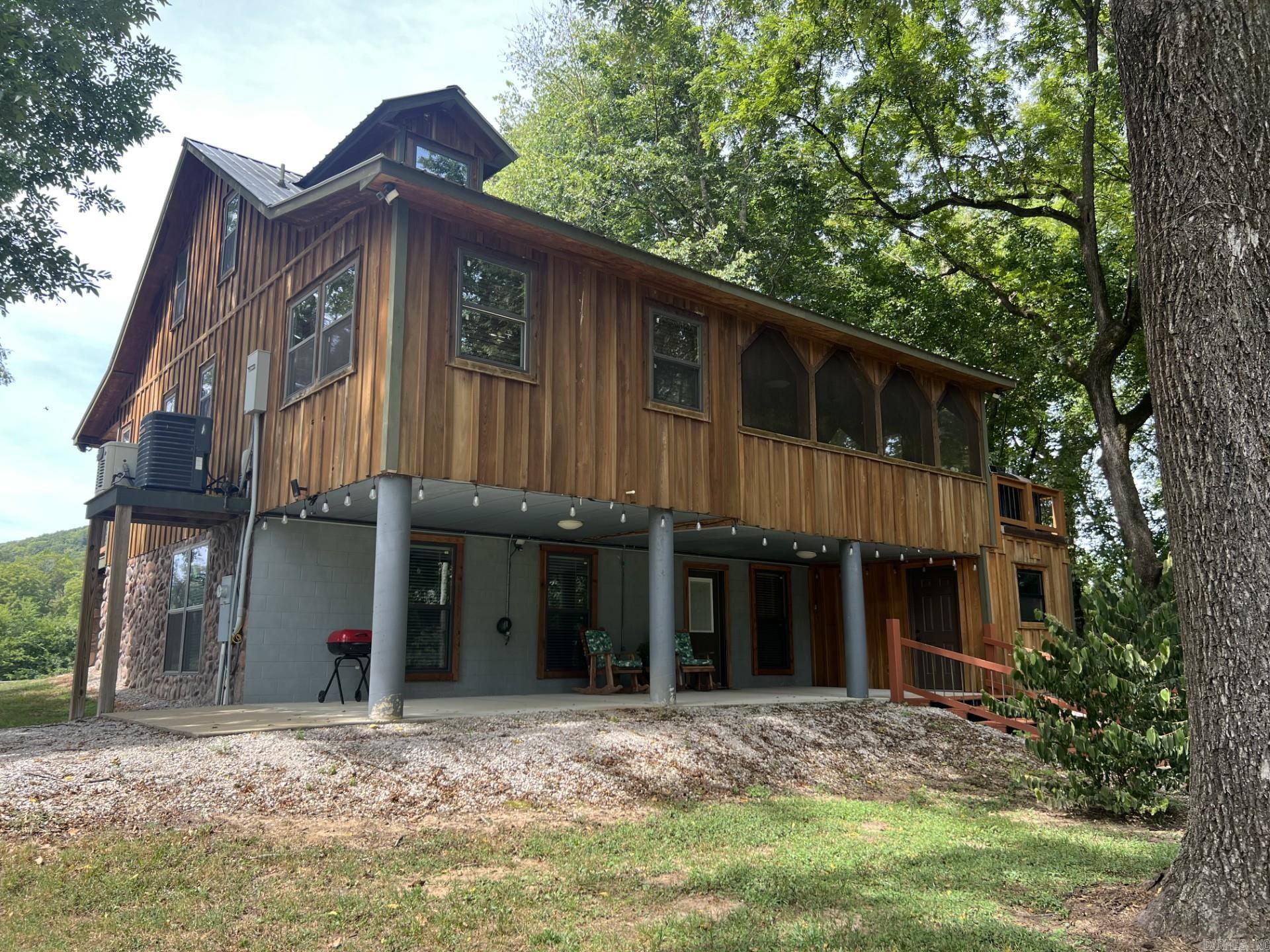 YORKTOWN - Residential