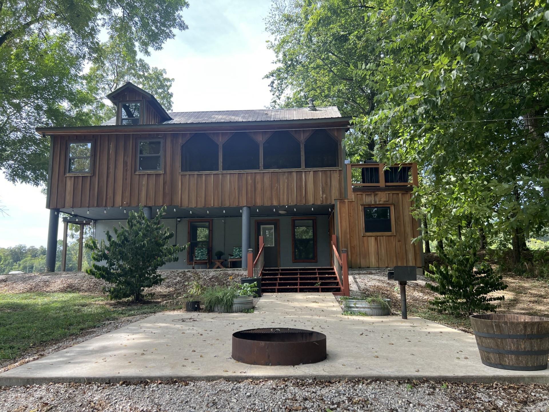 YORKTOWN - Residential