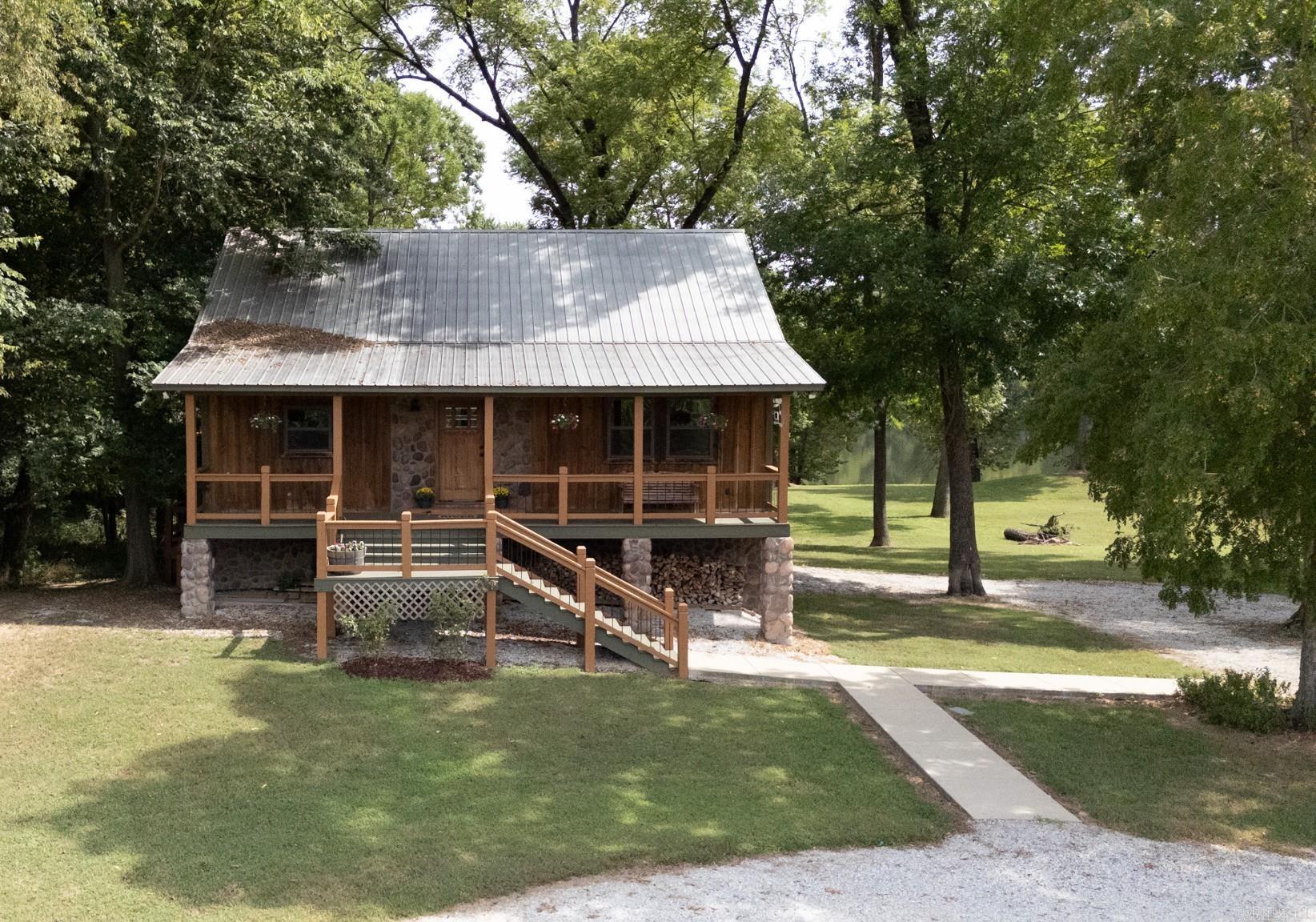 YORKTOWN - Residential