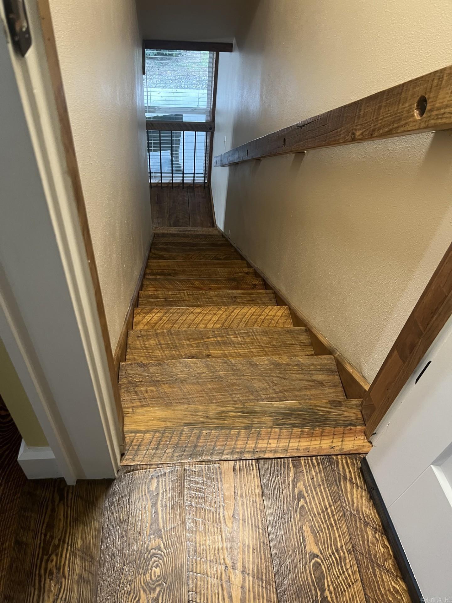 YORKTOWN - Residential