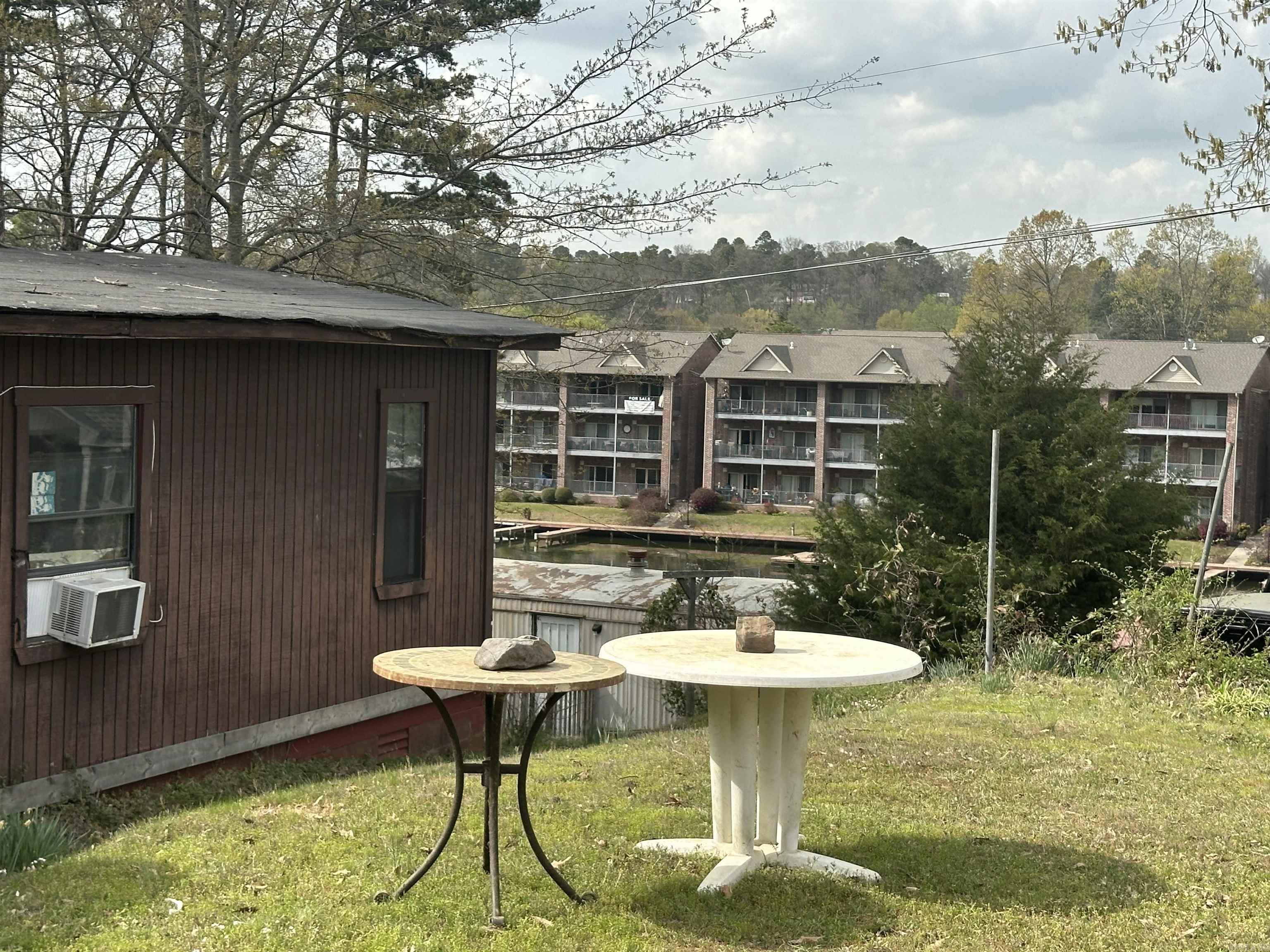 CHAMBERS POINT - Residential