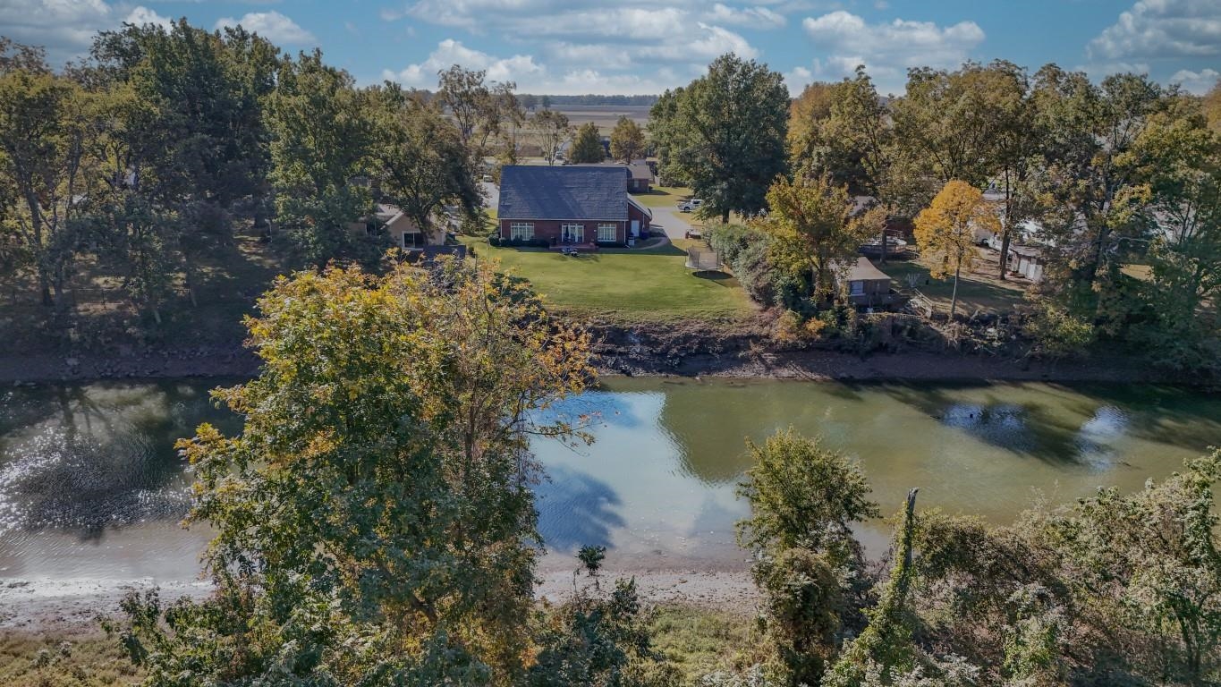 CHAPMAN & DEWEY RIVERSIDE - Residential