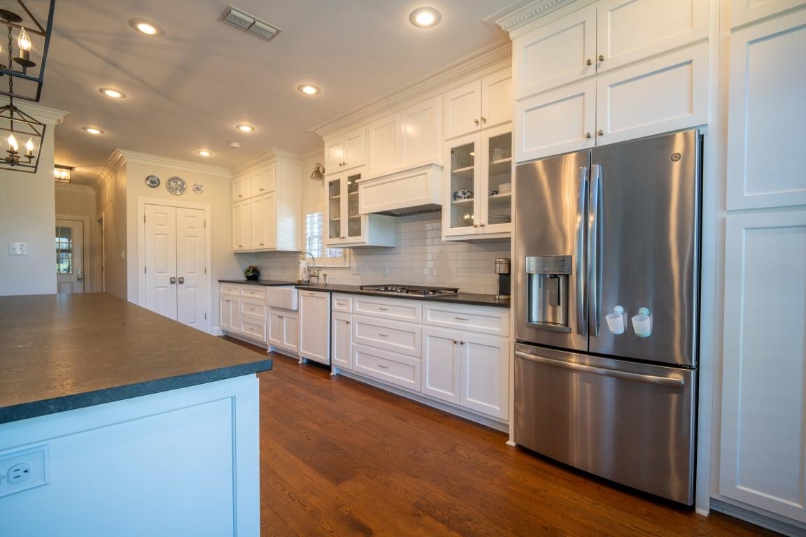 CHAPMAN & DEWEY RIVERSIDE - Residential