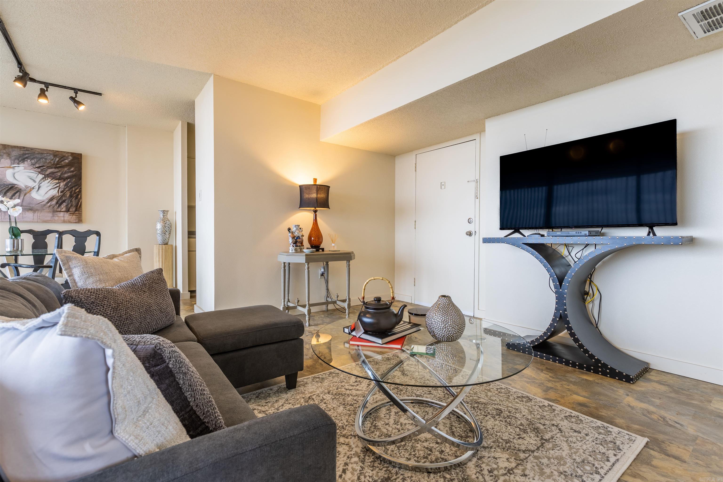 Quapaw Tower HPR - Residential Lease