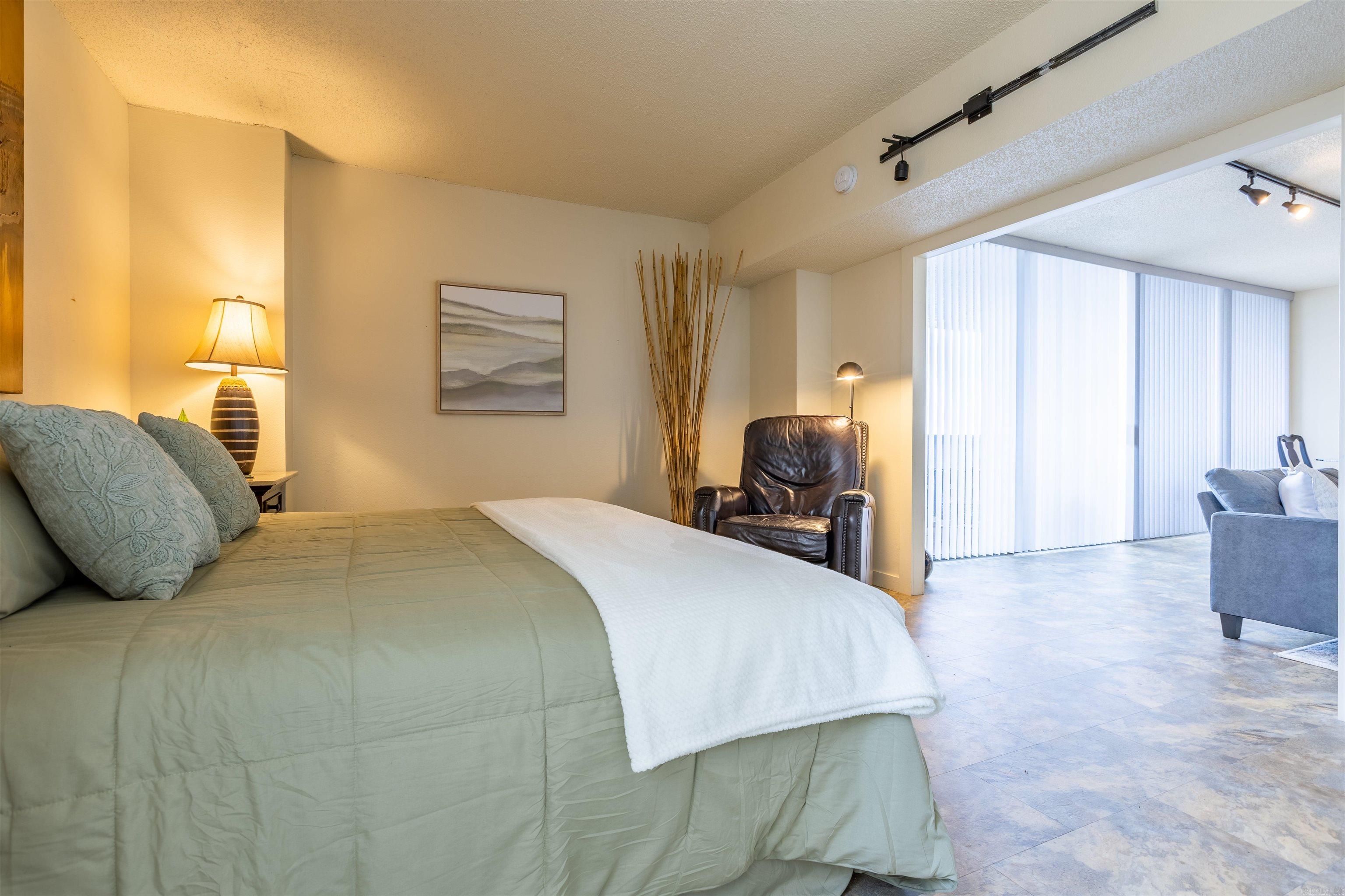 Quapaw Tower HPR - Residential Lease