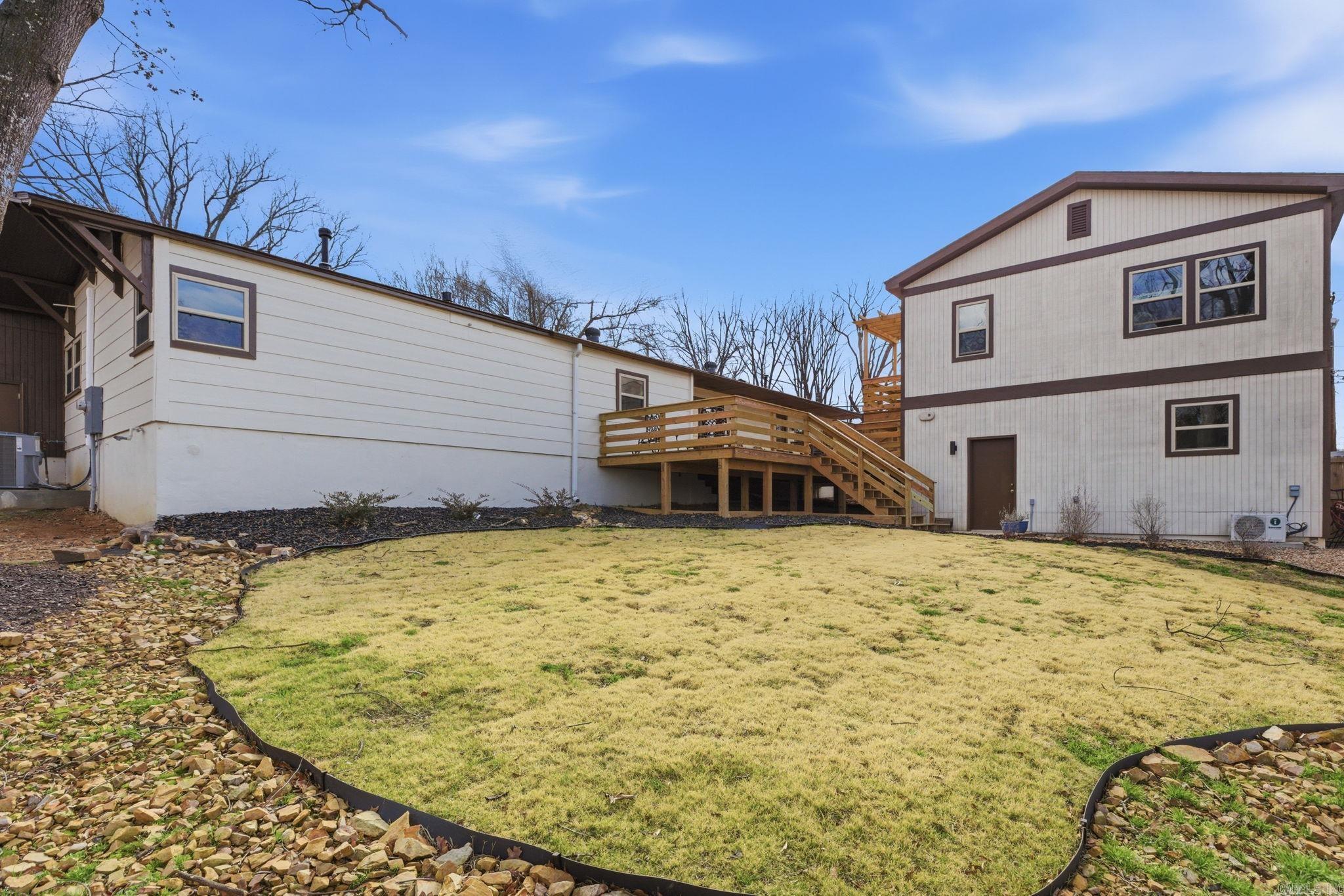 KINGWOOD PLACE - Residential