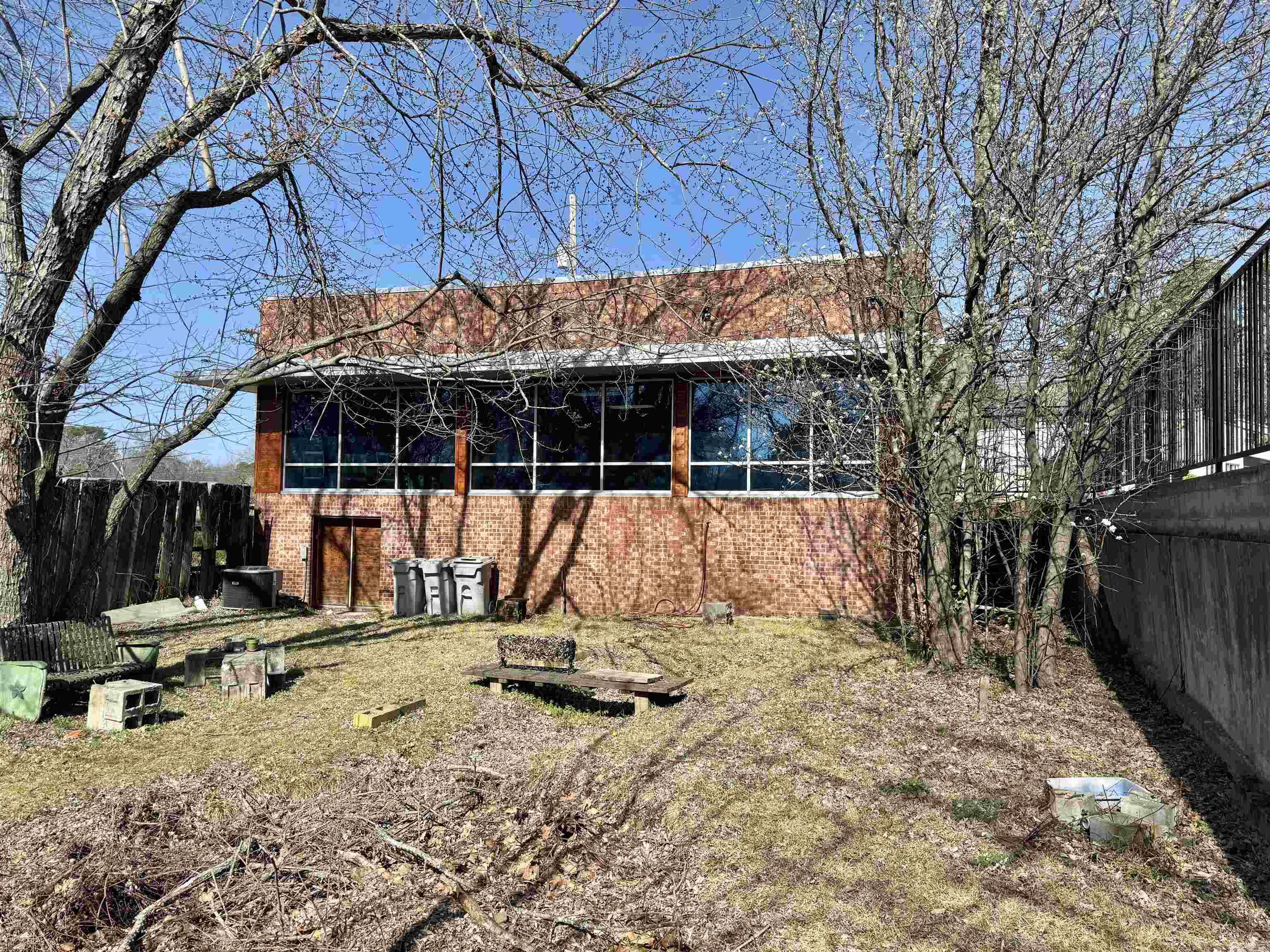 Bayles - Commercial Sale