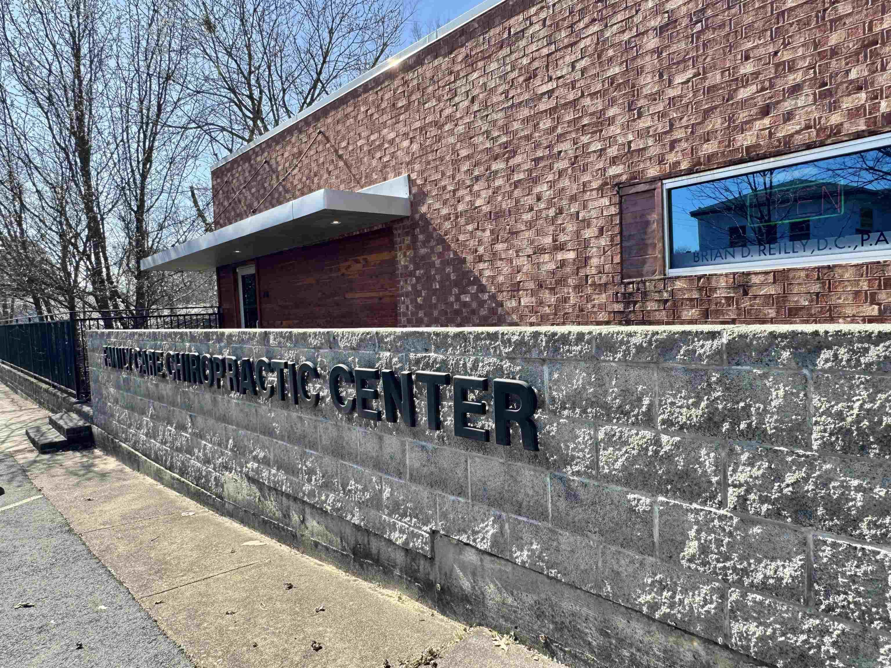 Bayles - Commercial Sale