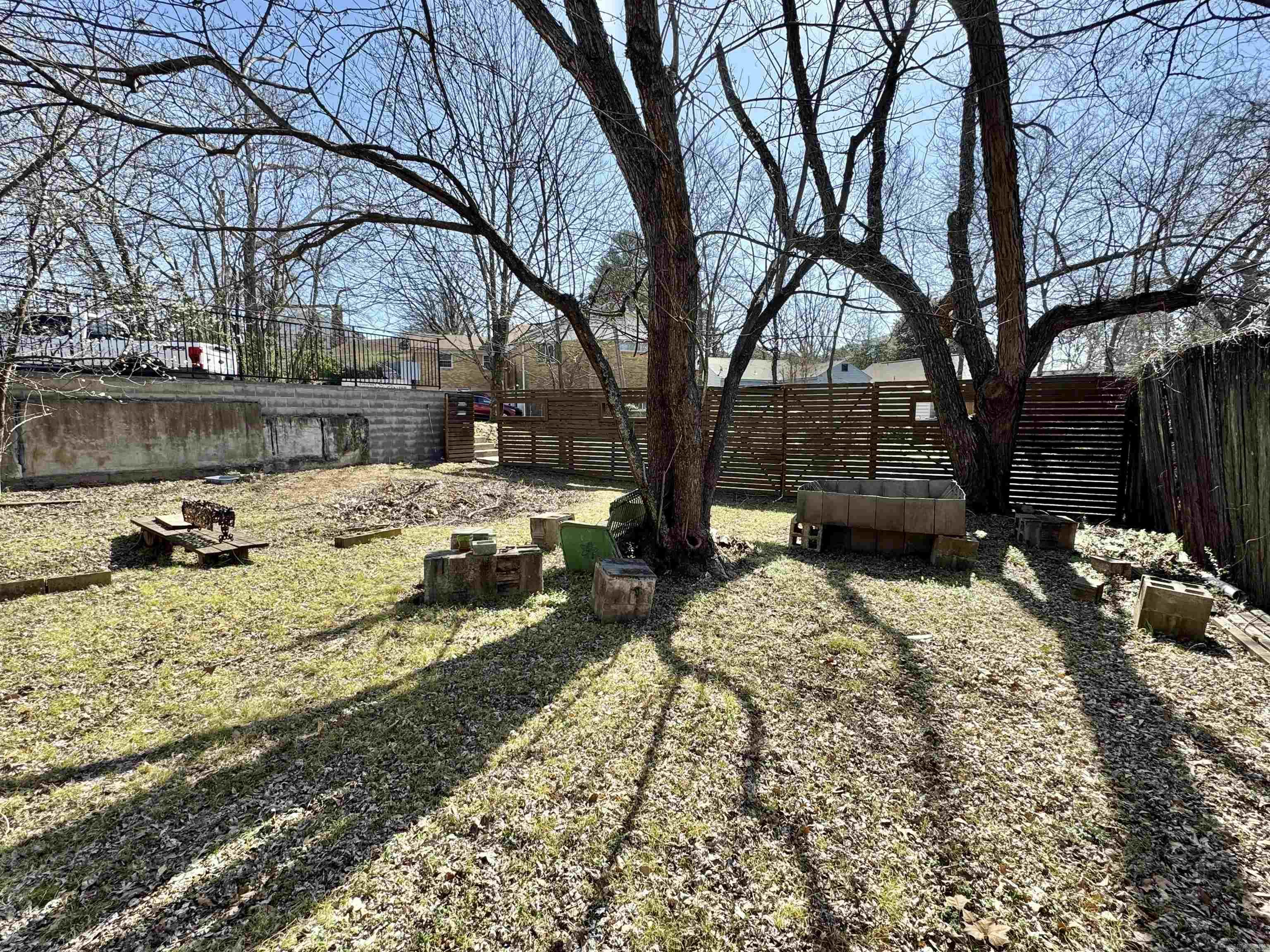 Bayles - Commercial Sale