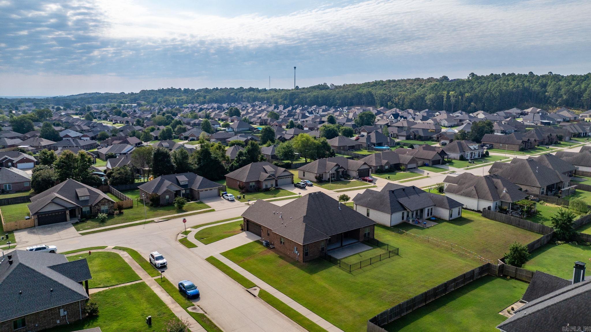 SALEM WOODS - Residential