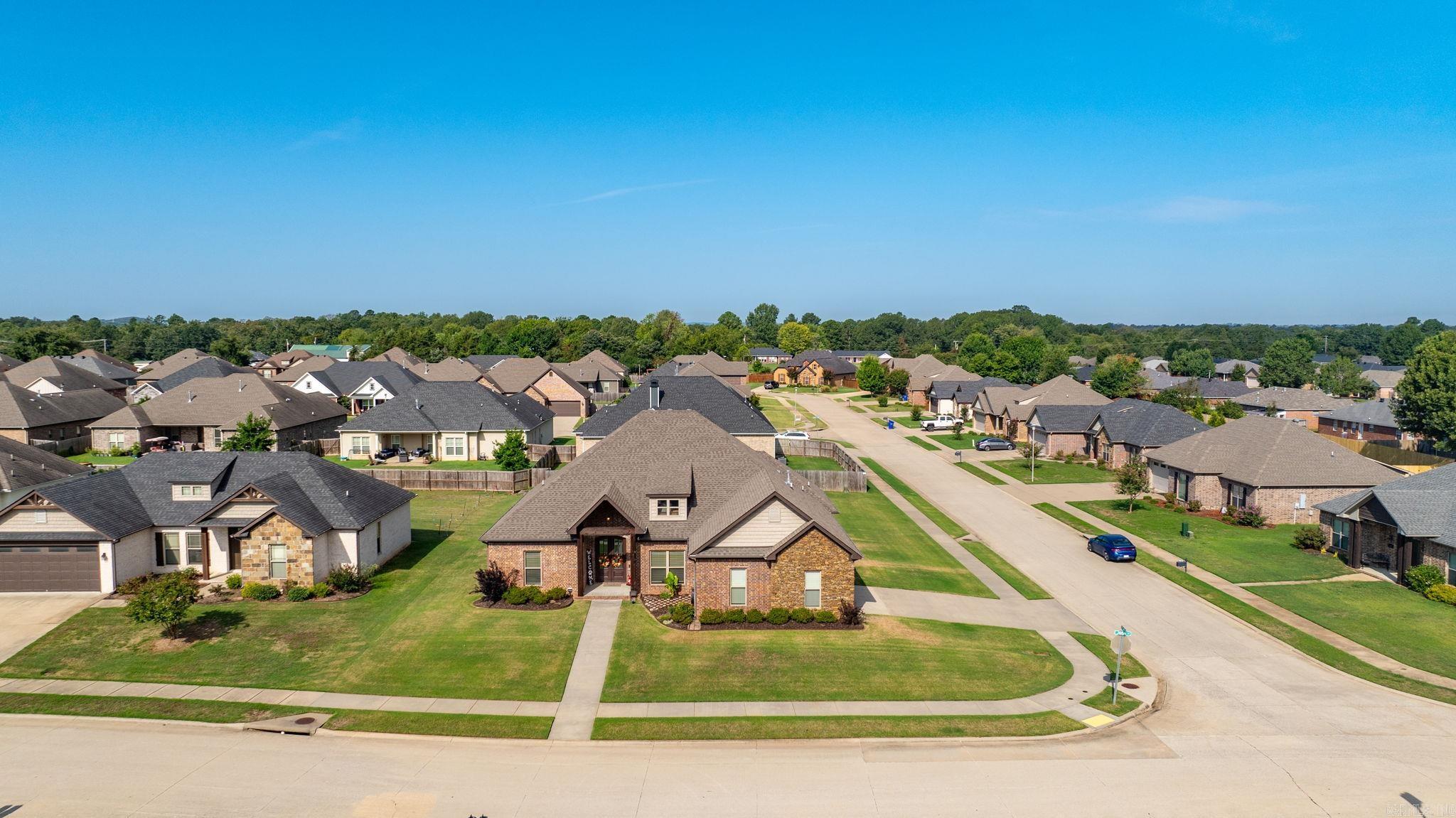 SALEM WOODS - Residential